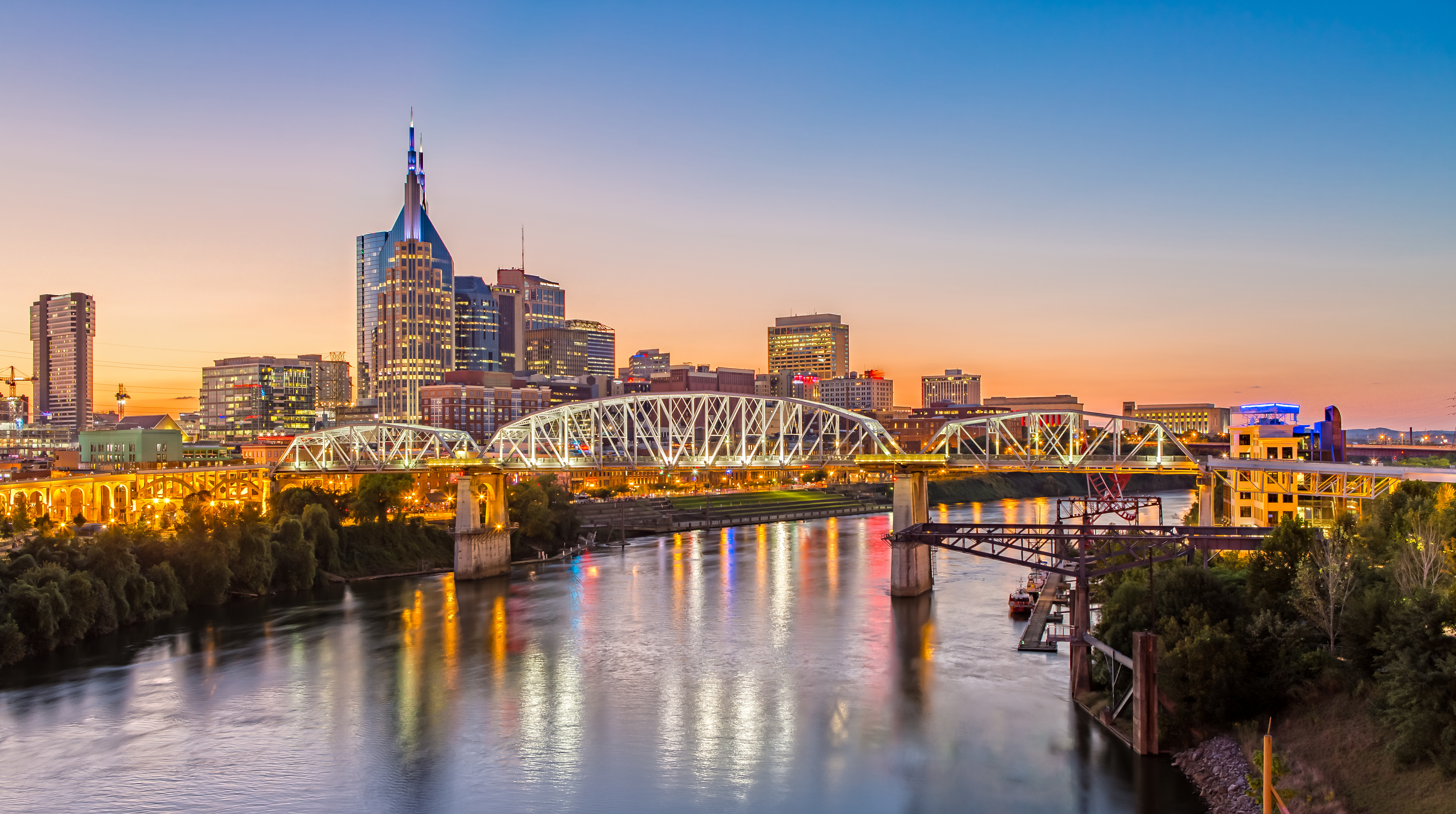 Nashville Skyline and John Seigenthaler Pedestrian Bridge at Dusk, Tennessee, USA