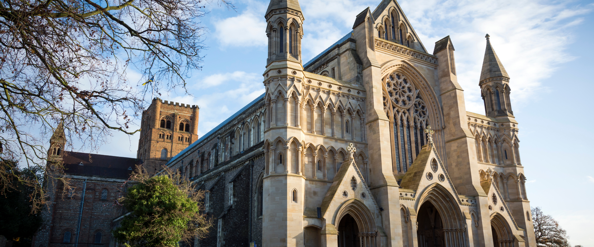 an outside view of the front of St Albans cathedral