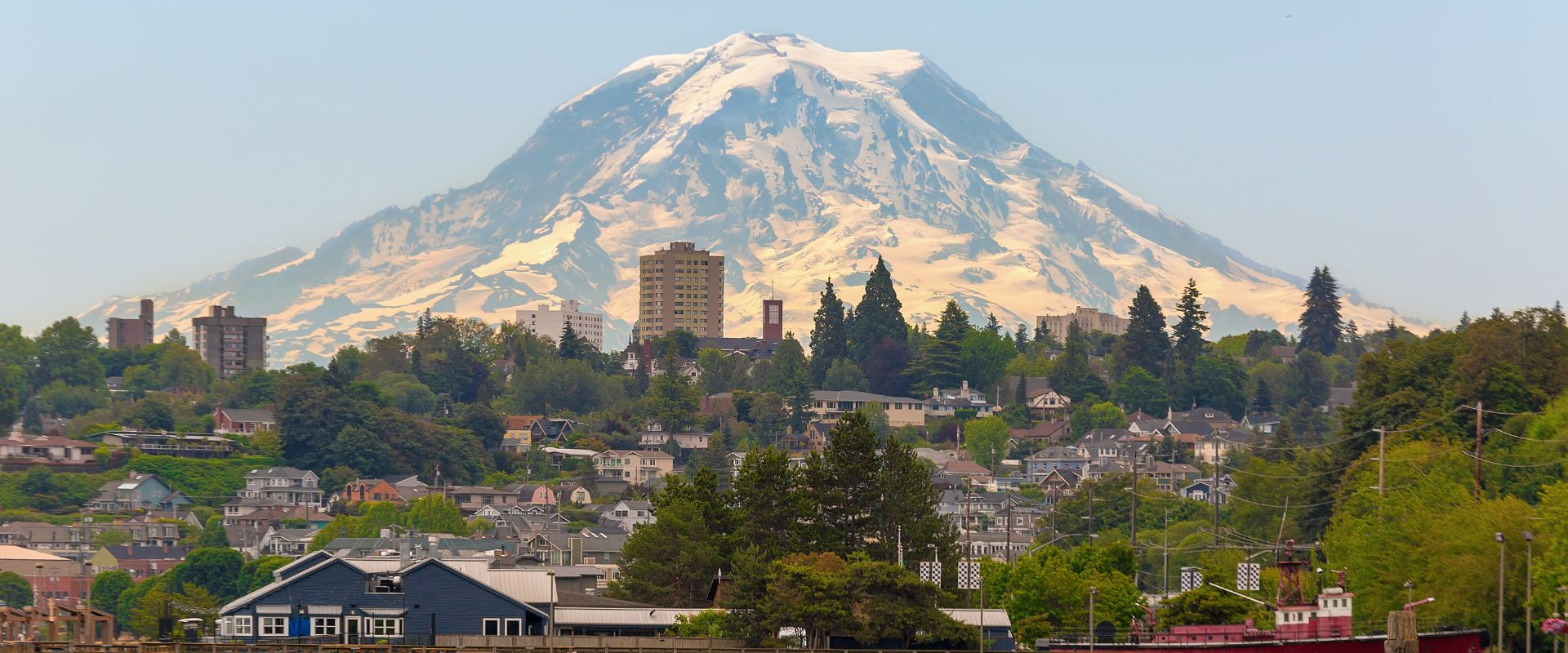 Mount Rainier at Tacoma Waterfront in Washington state