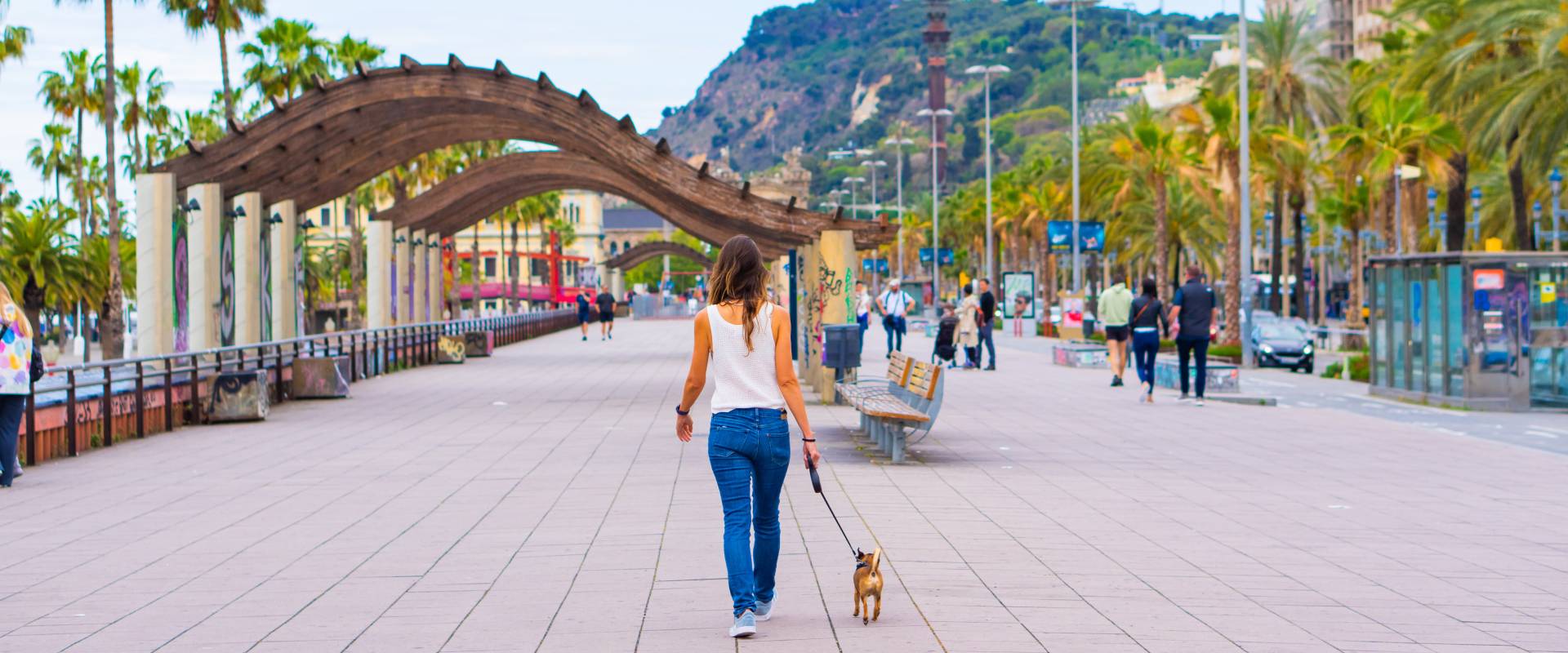 A Solo Female Traveler's Guide to Barcelona