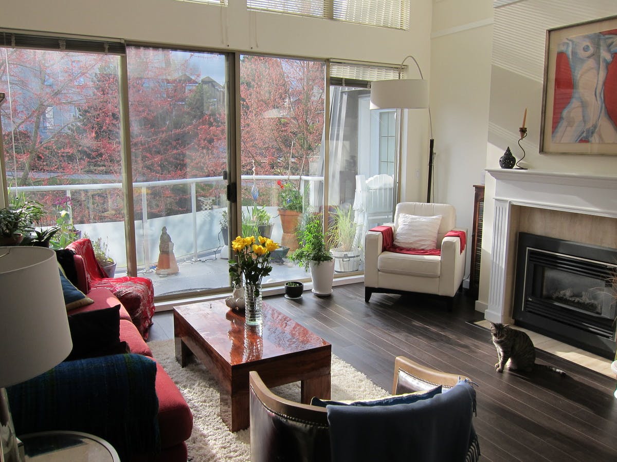 Stylish furnished lounge
