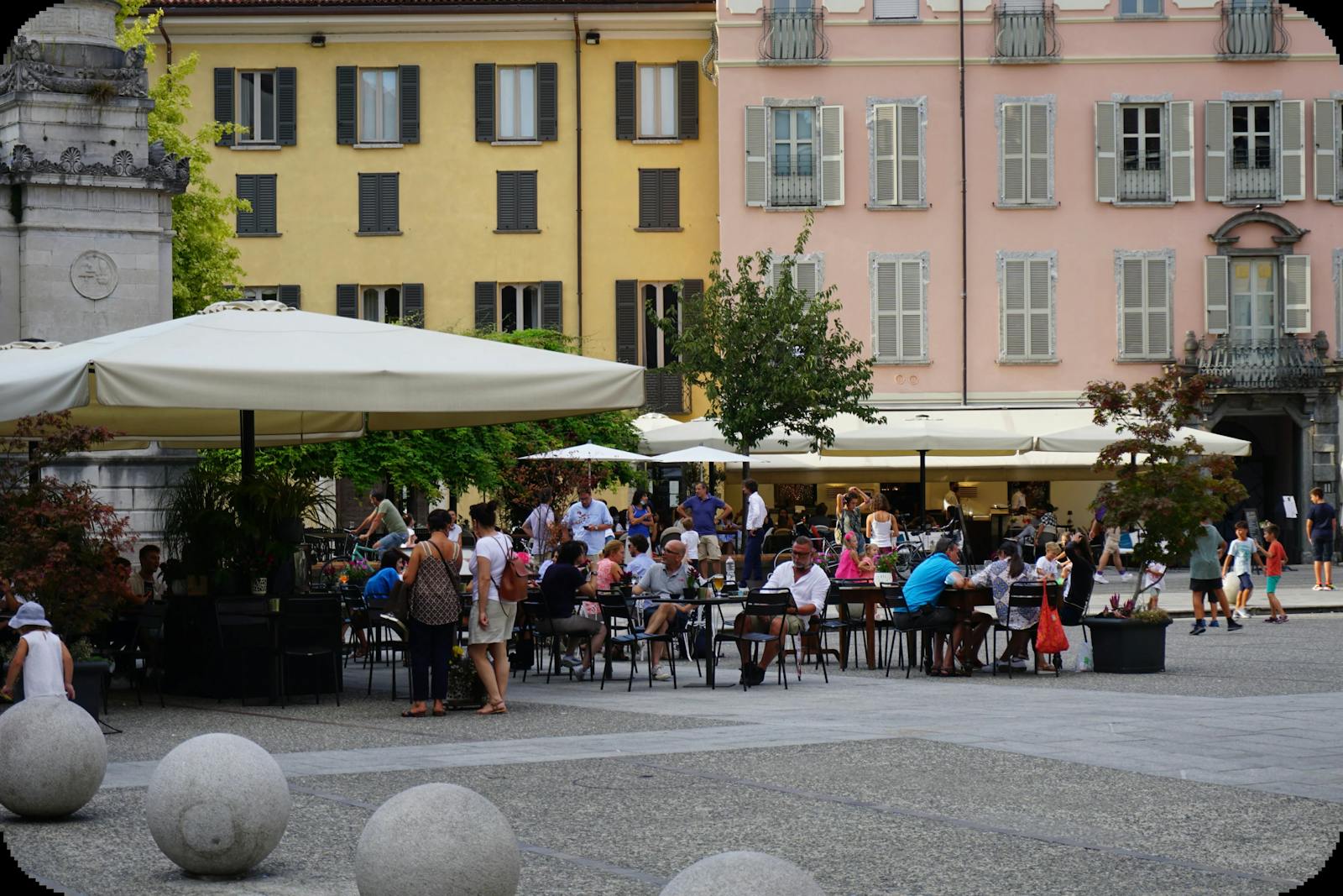 Image of outdoor dining