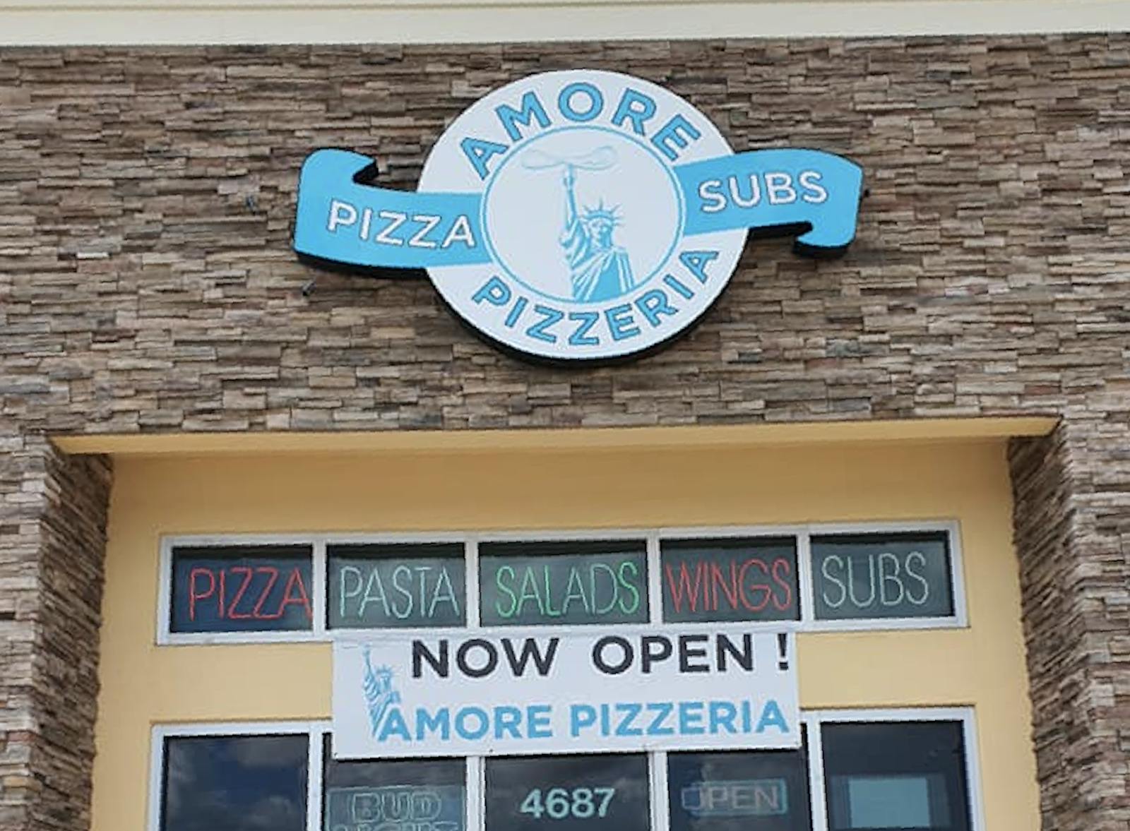 Amore Pizzeria – an Otter POS customer.