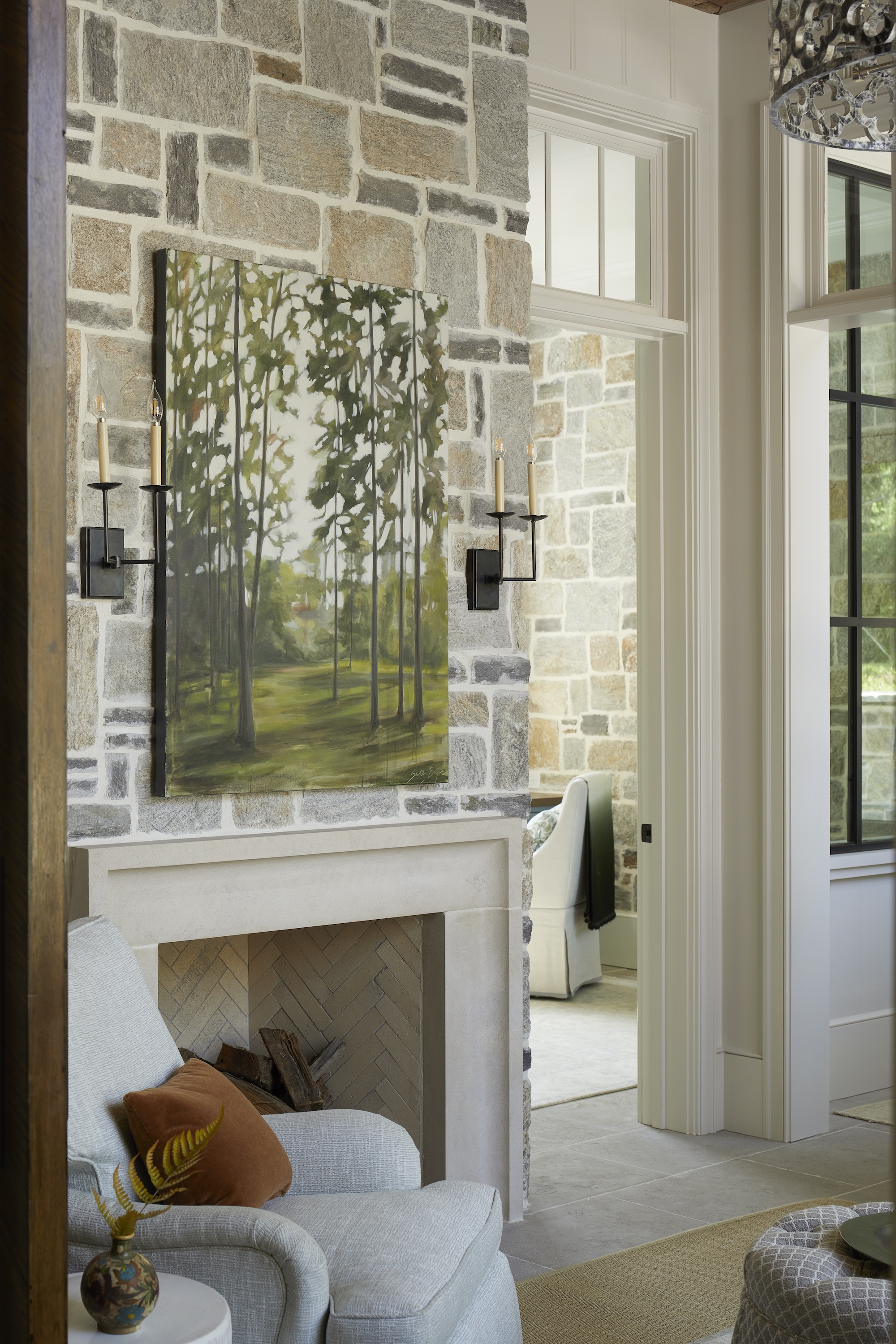 TS-Adams-Studio-Architects-Atlanta-Georgia-American-Shingle-Style-Interior-Kitchen-Sitting-Area-Fireplace
