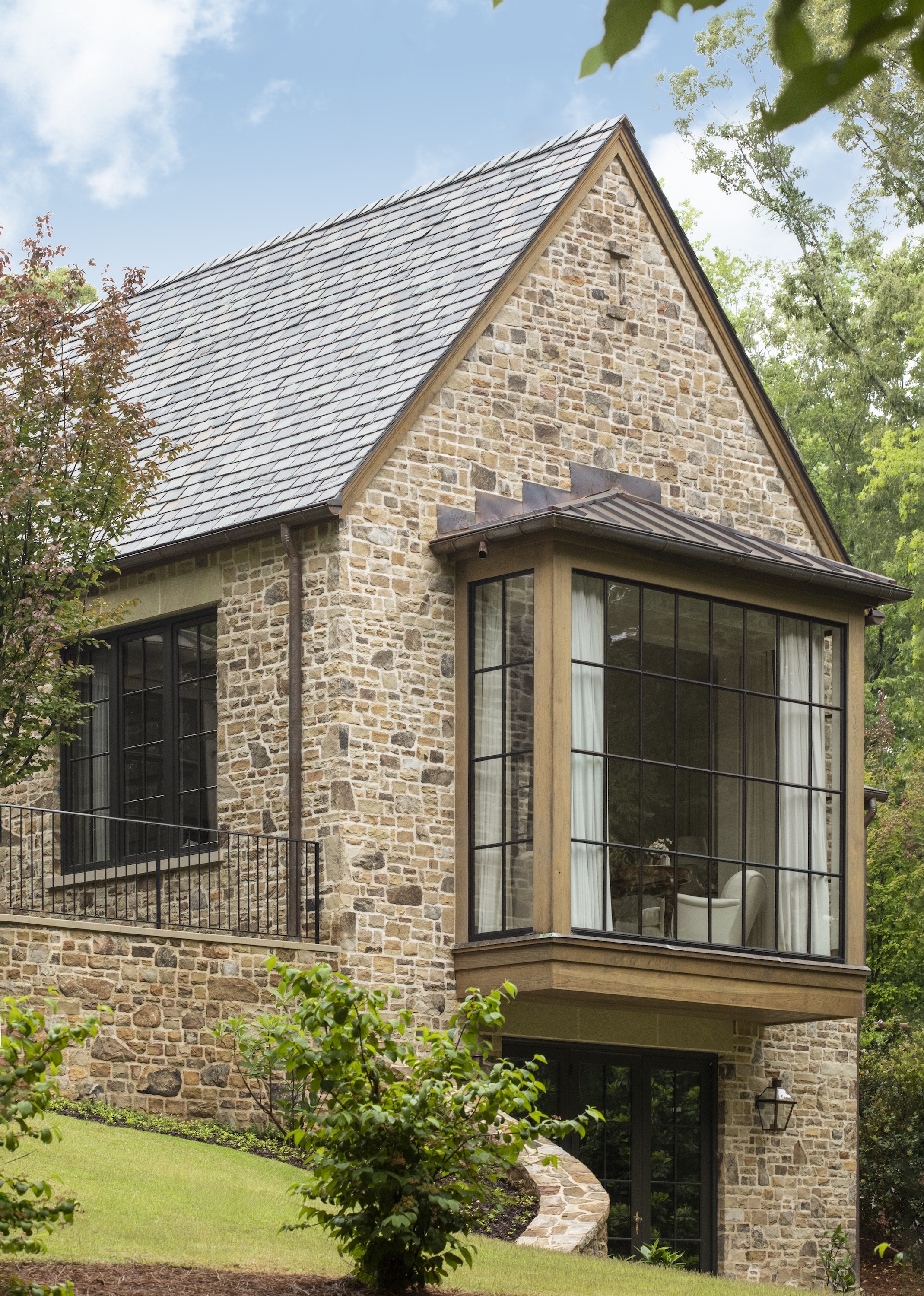 TS-Adams-Studio-Architects-Atlanta-Georgia-Hardwood-Ridge-Exterior-Primary-Suite