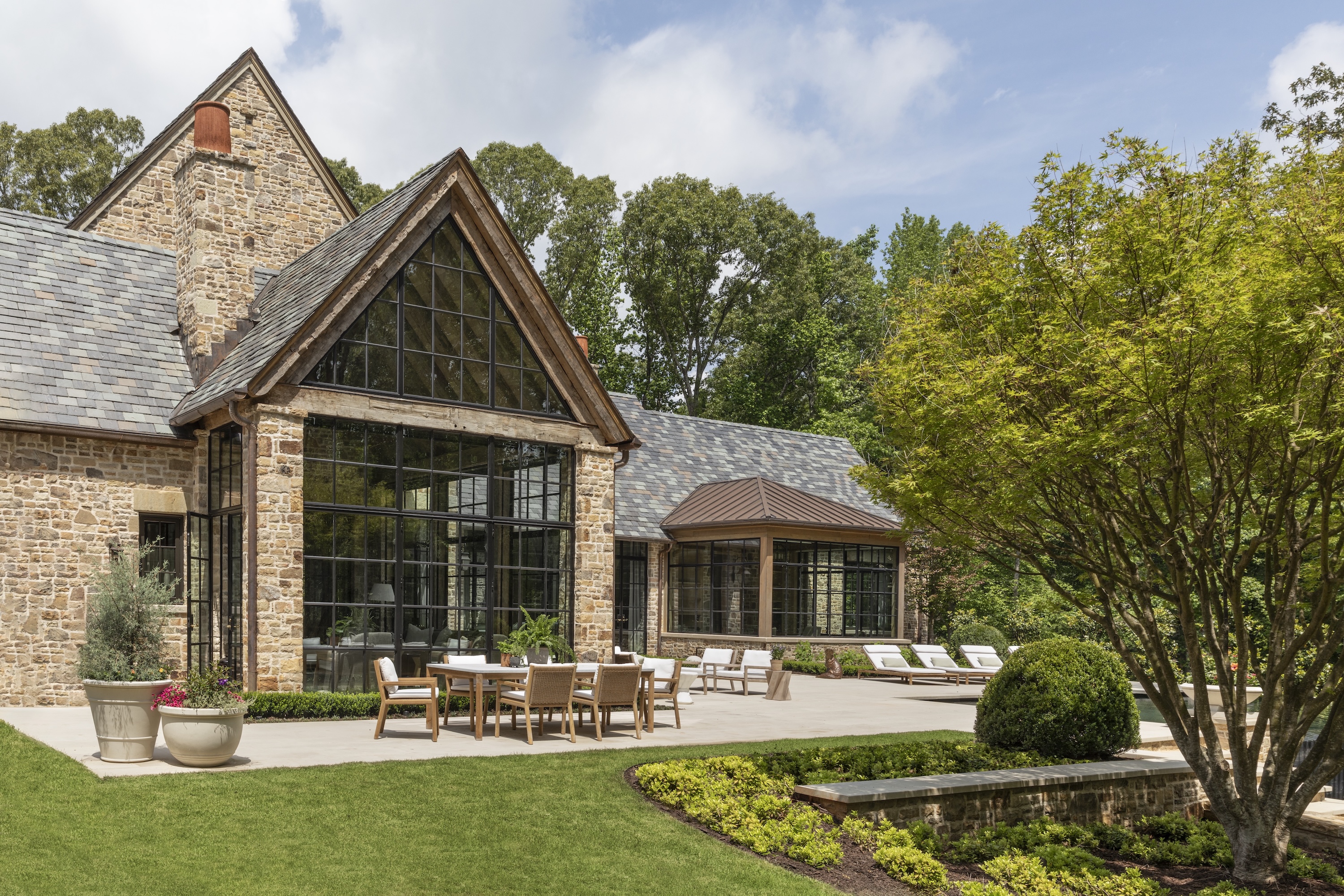 TS-Adams-Studio-Architects-Atlanta-Georgia-Hardwood-Ridge-Exterior-Backside-Overview