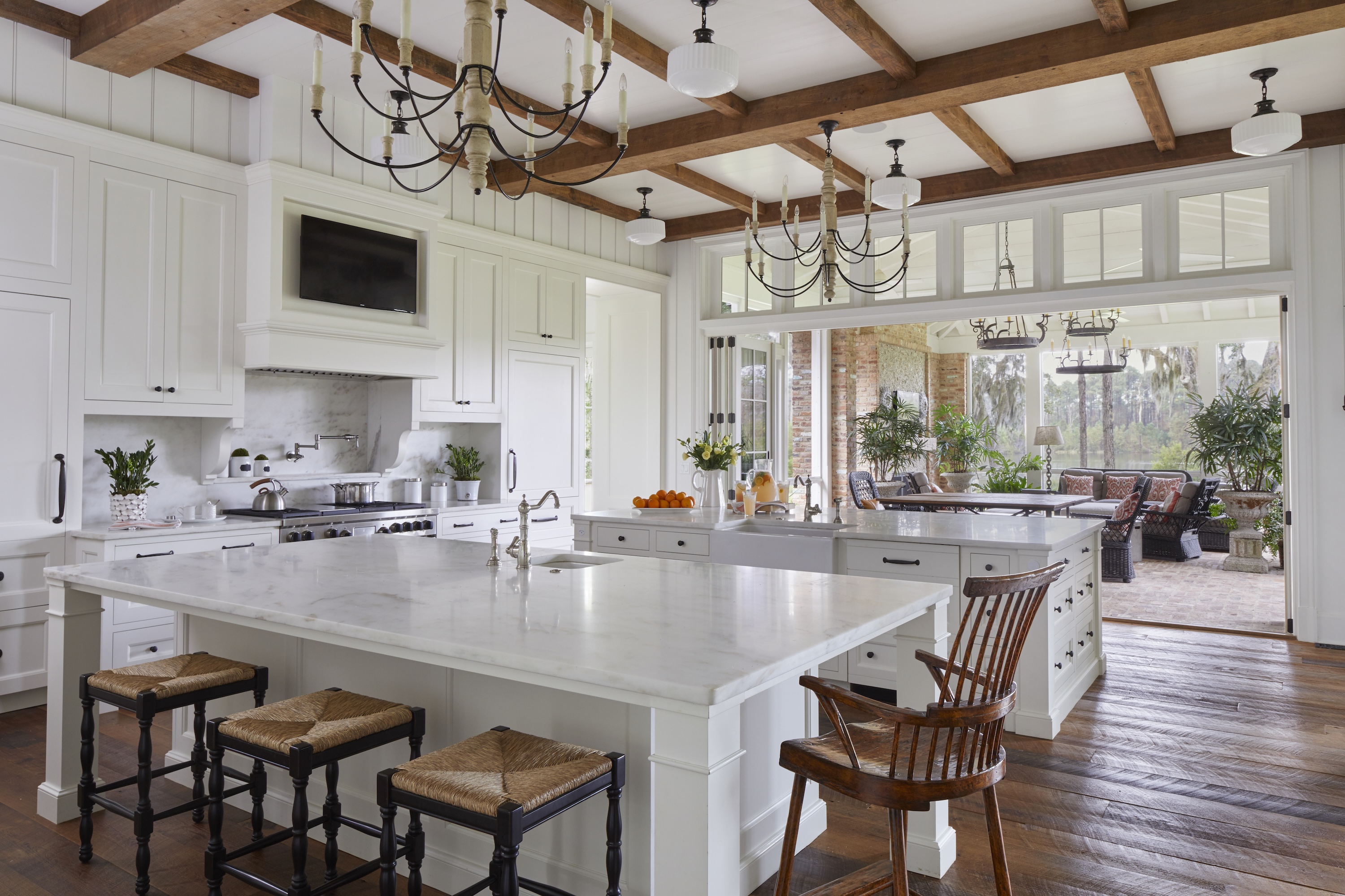 TS-Adams-Studio-Architects-Atlanta-Georgia-Lowcountry-Lakehouse-Interior-Kitchen