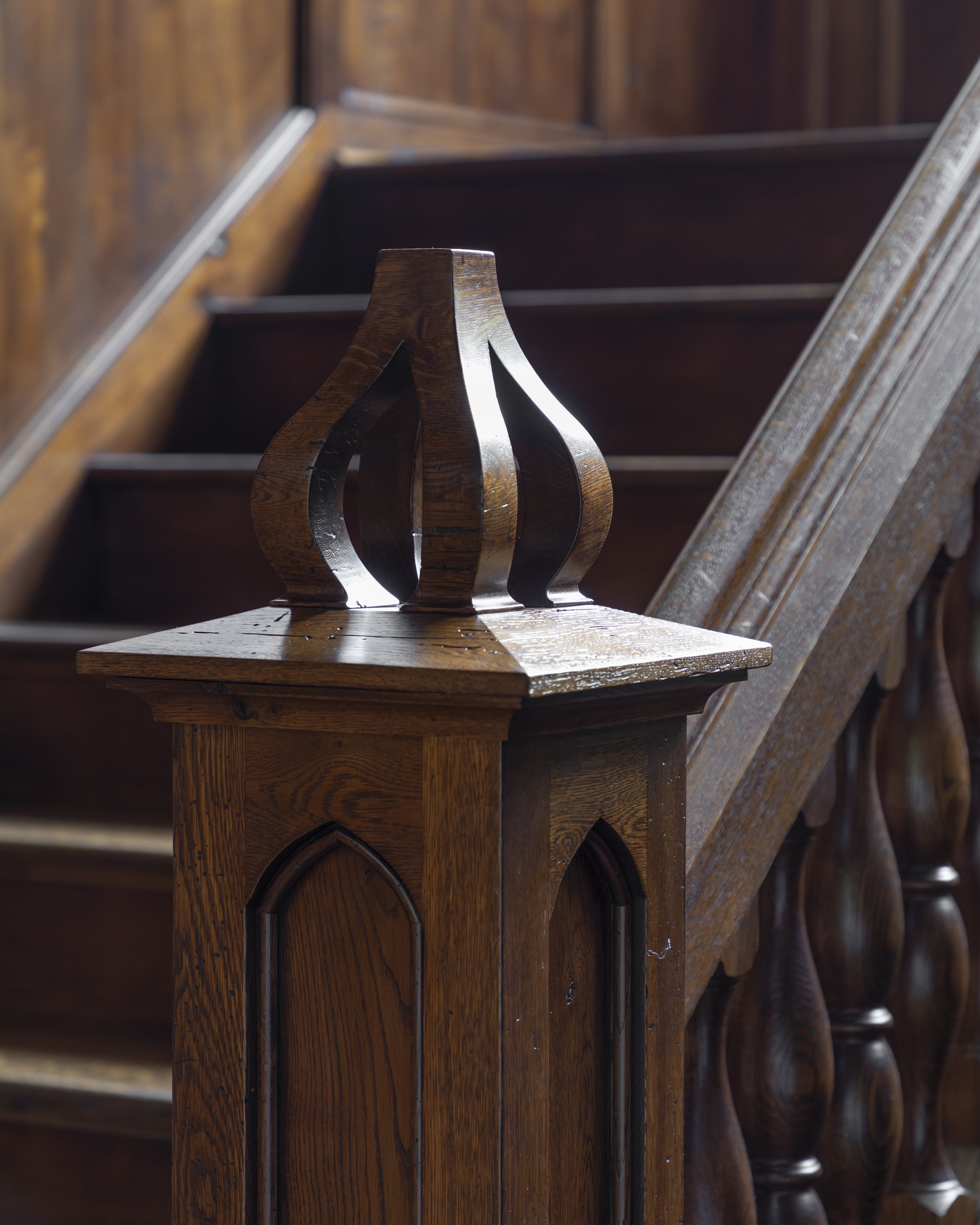 TS-Adams-Studio-Architects-Atlanta-Georgia-Stonecourt-Manor-Interior-Stairway-Finial-Detail