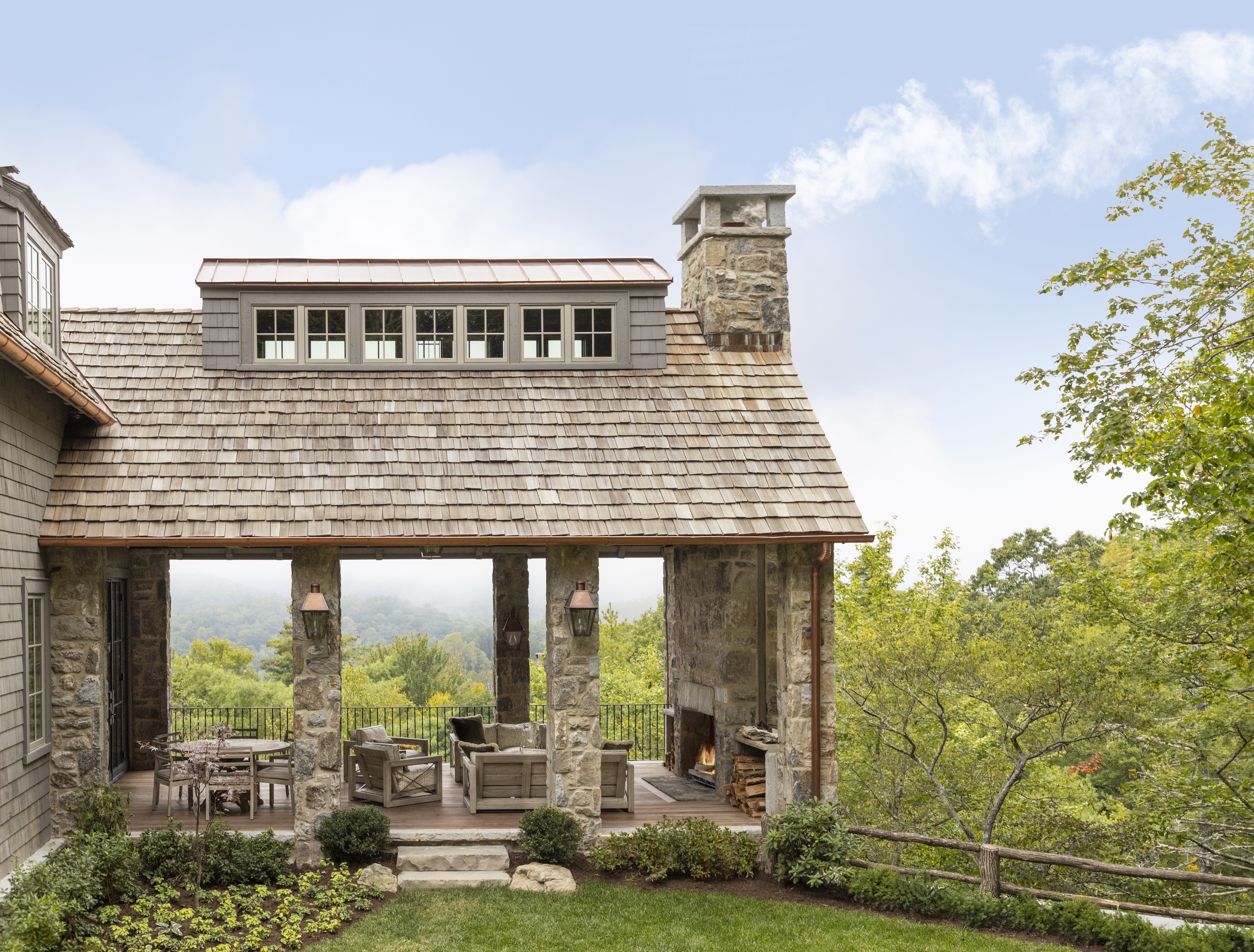 TS-Adams-Studio-Architects-Atlanta-Georgia-The-Overlook-Exterior-Loggia-With-Fog-Vertical
