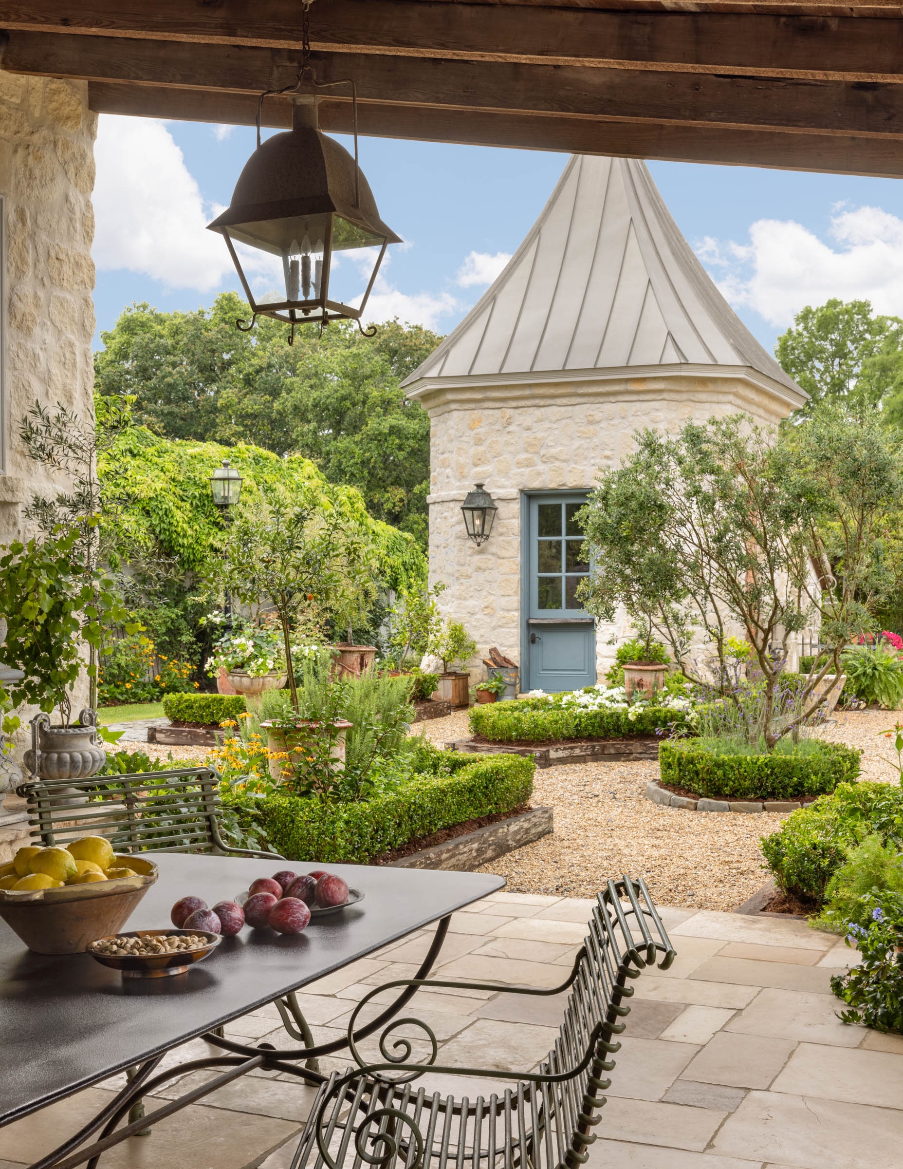 TS-Adams-Studio-Architects-Atlanta-Georgia-Villa-on-the-Bluff-Interior-Loggia