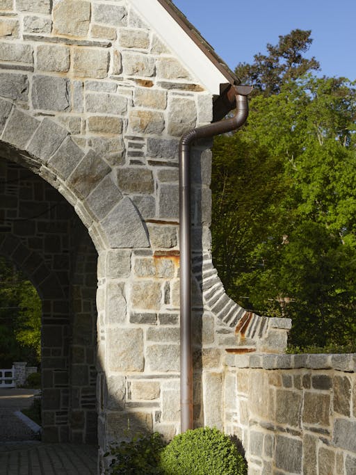 TS-Adams-Studio-Architects-Atlanta-Georgia-American-Shingle-Style-Exterior-Arch-Detail