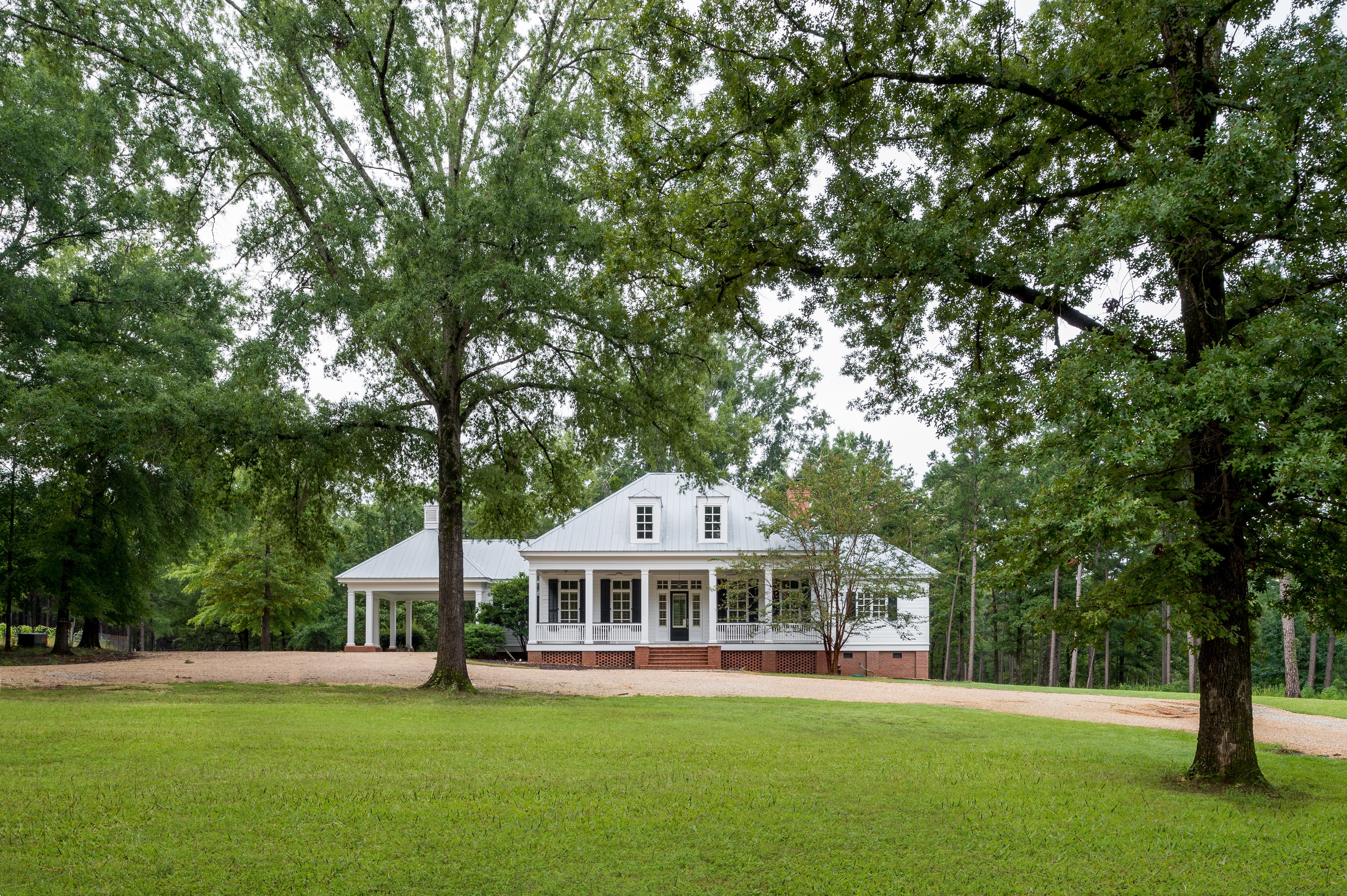 TS-Adams-Studio-Architects-Atlanta-Georgia-Serene-Hunting-Lodge-Guest-House-Entryway