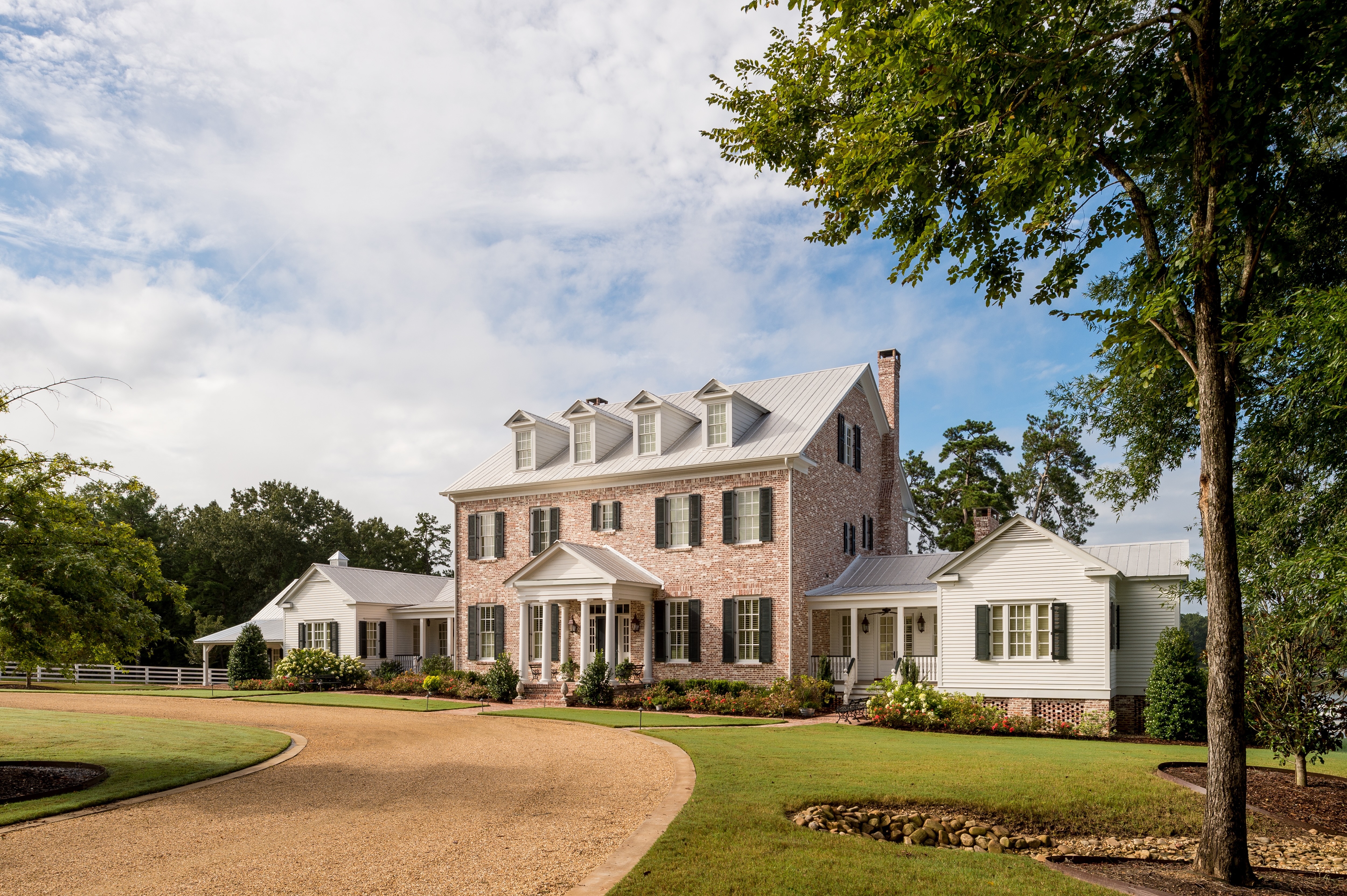 TS-Adams-Studio-Architects-Atlanta-Georgia-Serene-Hunting-Lodge-Main-Home