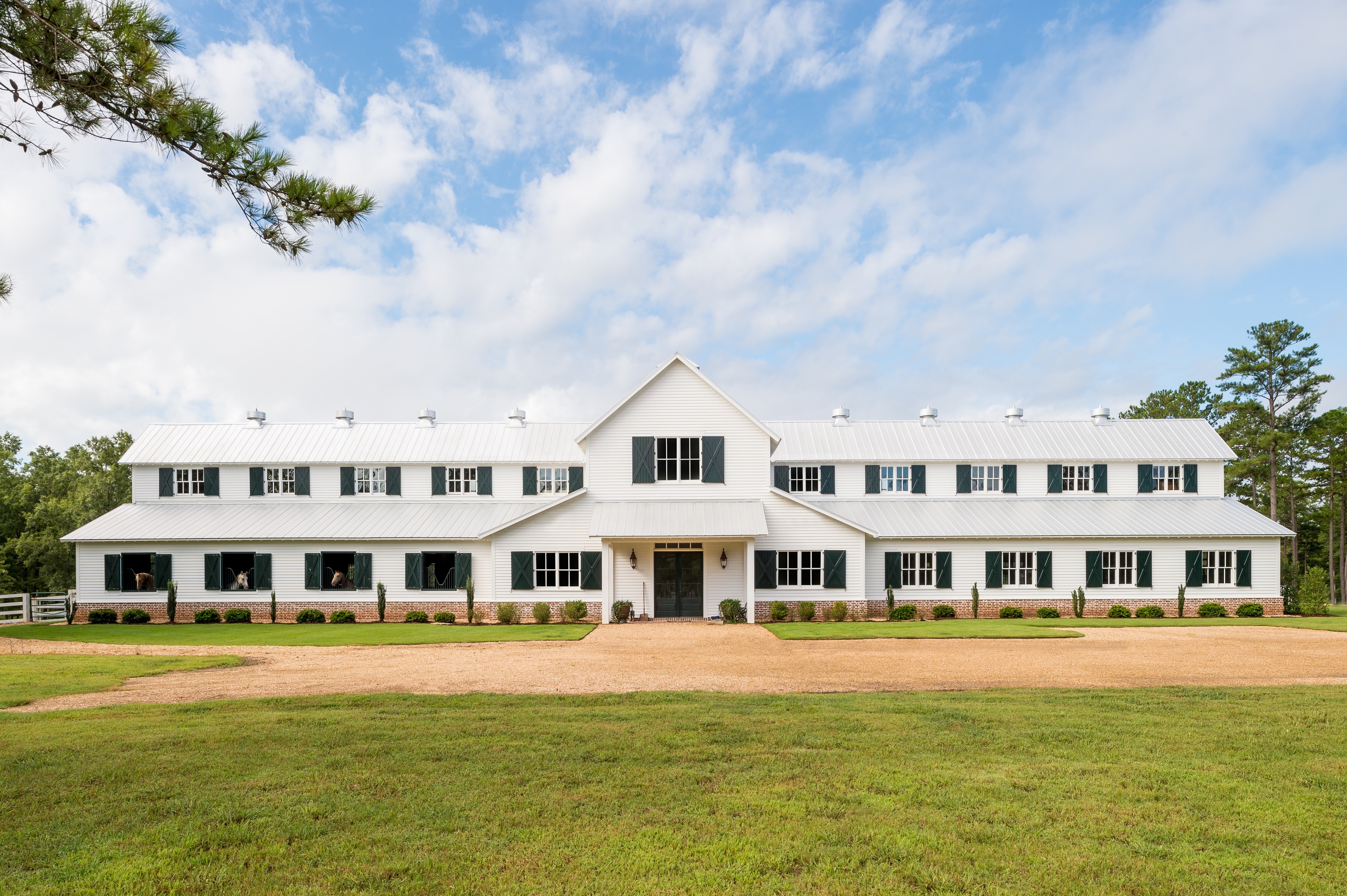 TS-Adams-Studio-Architects-Atlanta-Georgia-Serene-Hunting-Lodge-Horse-Barn