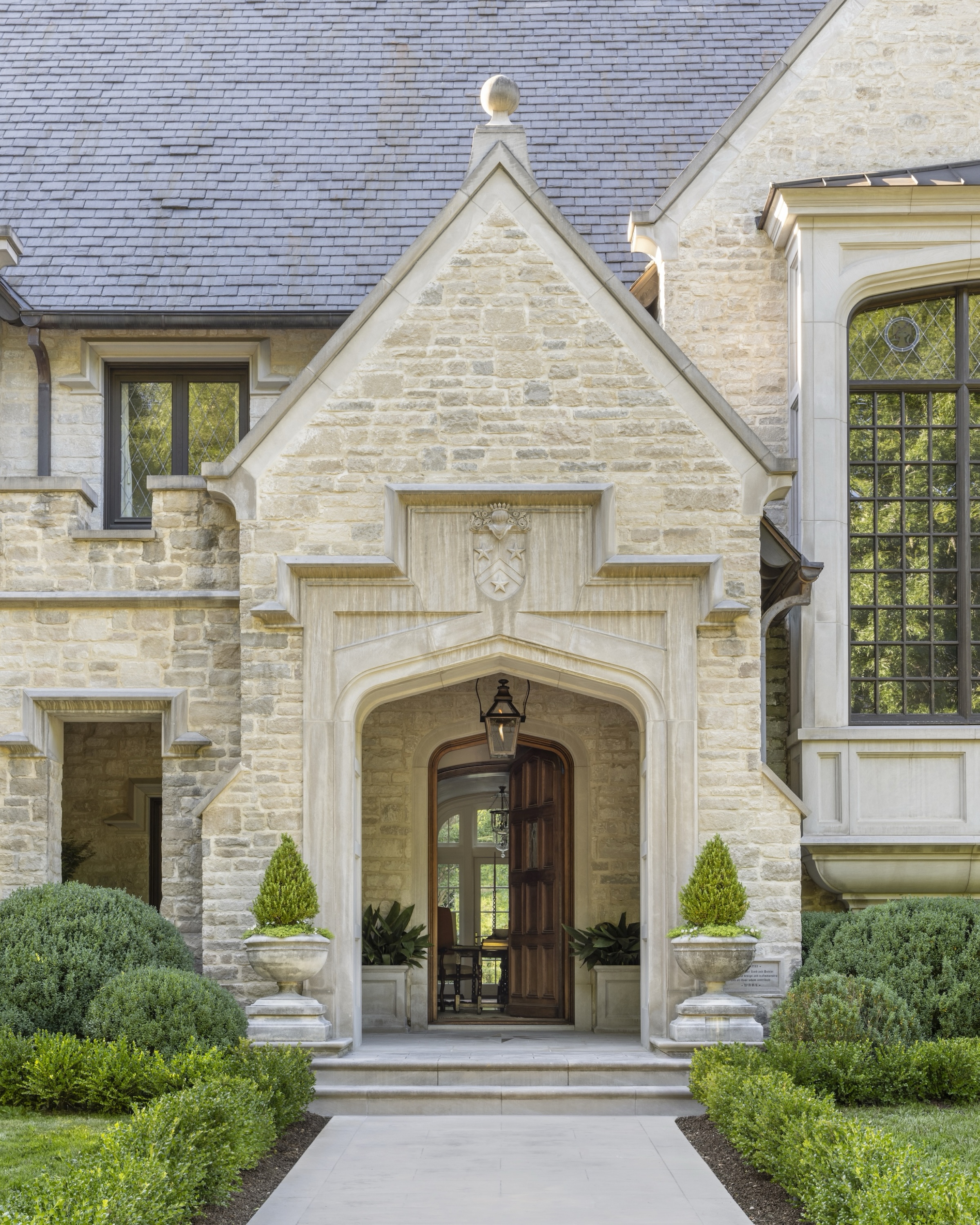 TS-Adams-Studio-Architects-Atlanta-Georgia-Stonecourt-Manor-Exterior-Front-Approach