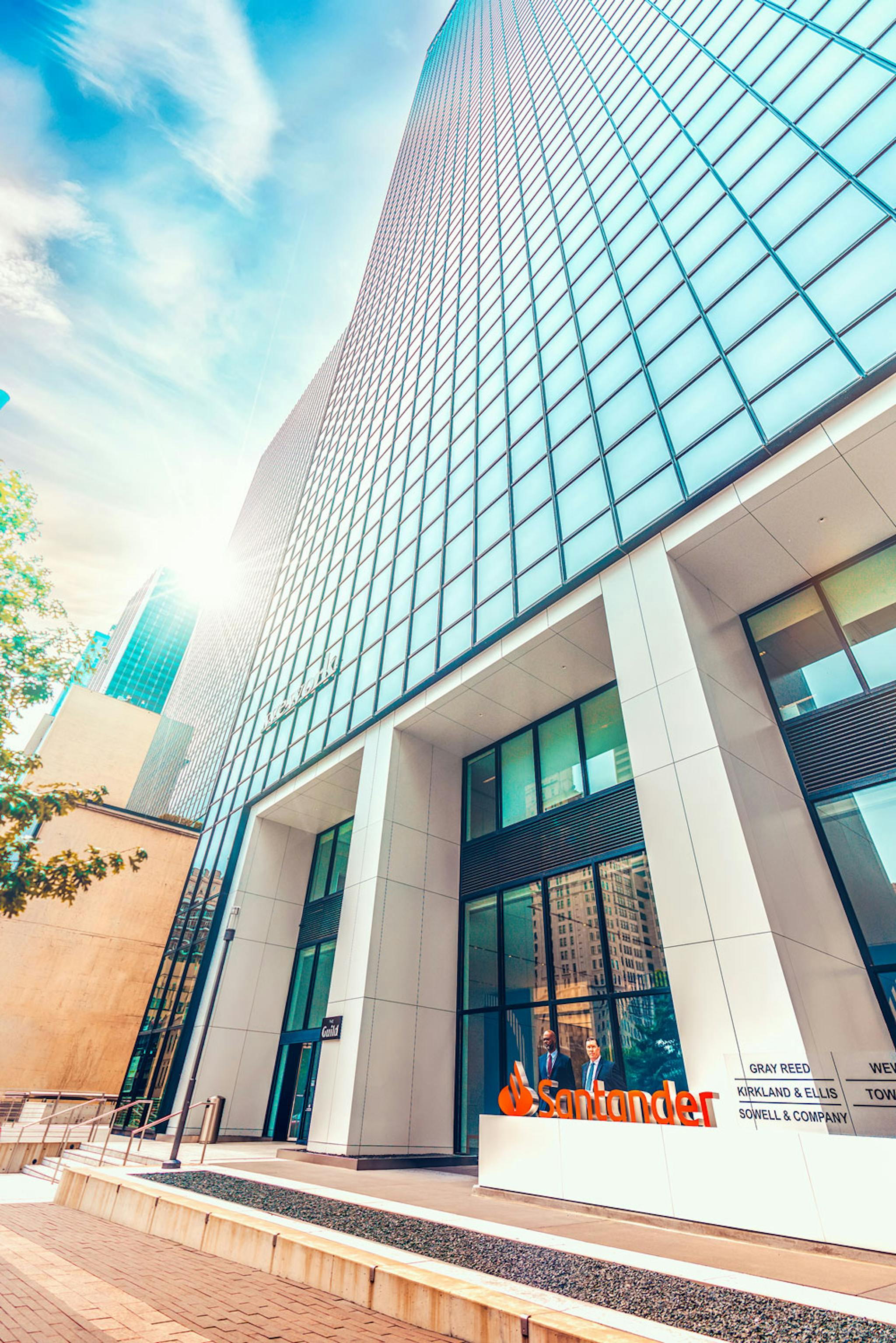 A view of the front of the Santander Tower building