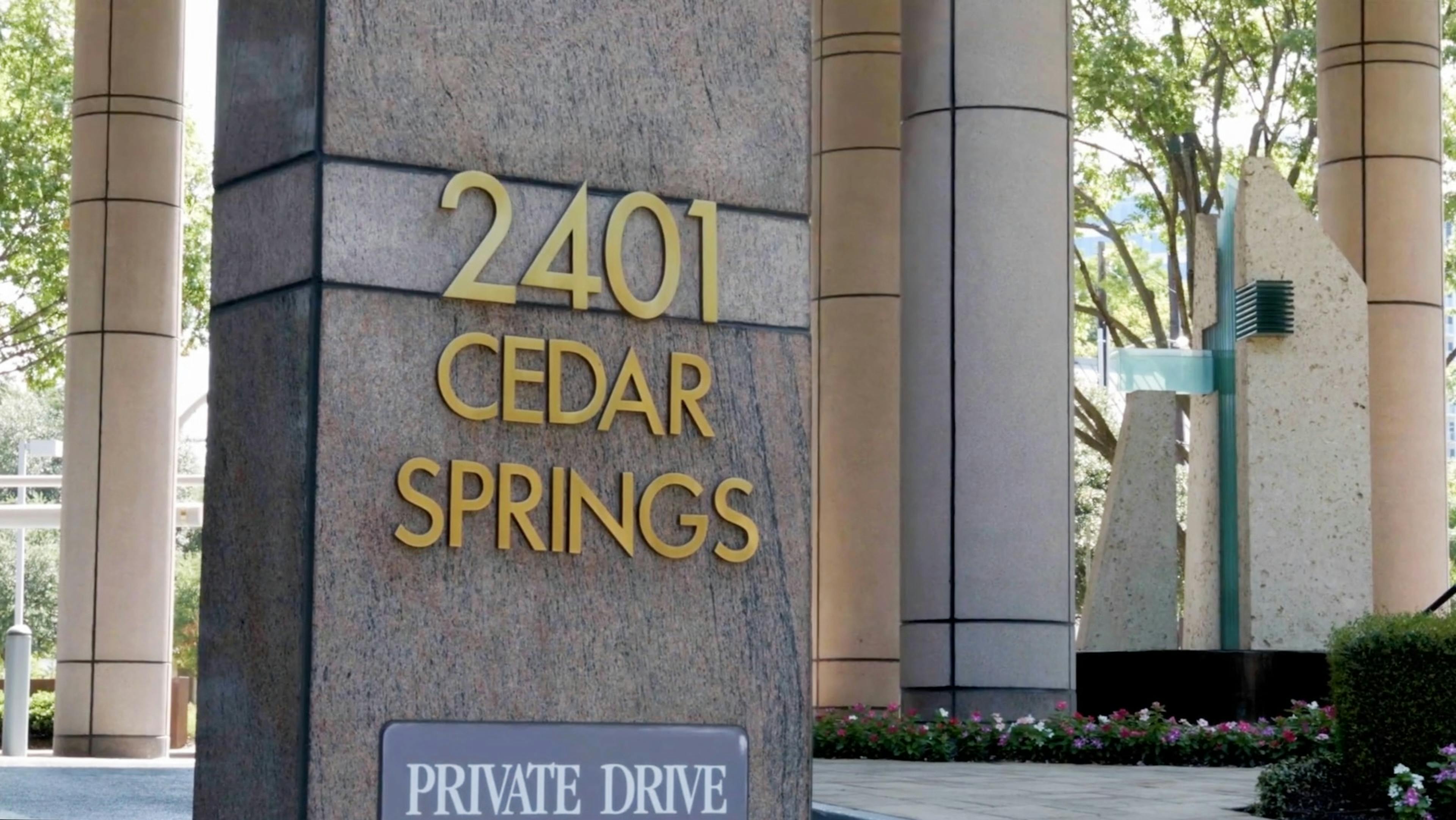 2401-Cedar-Springs-5-min