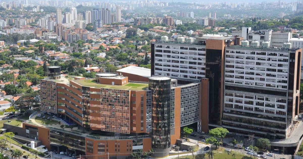 cidade com apartamentos