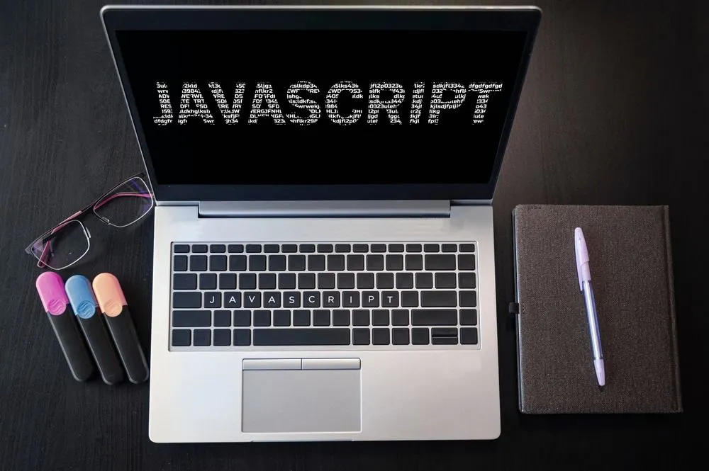 The Best Ways To Learn JavaScript in 3 Months & Get a Job.