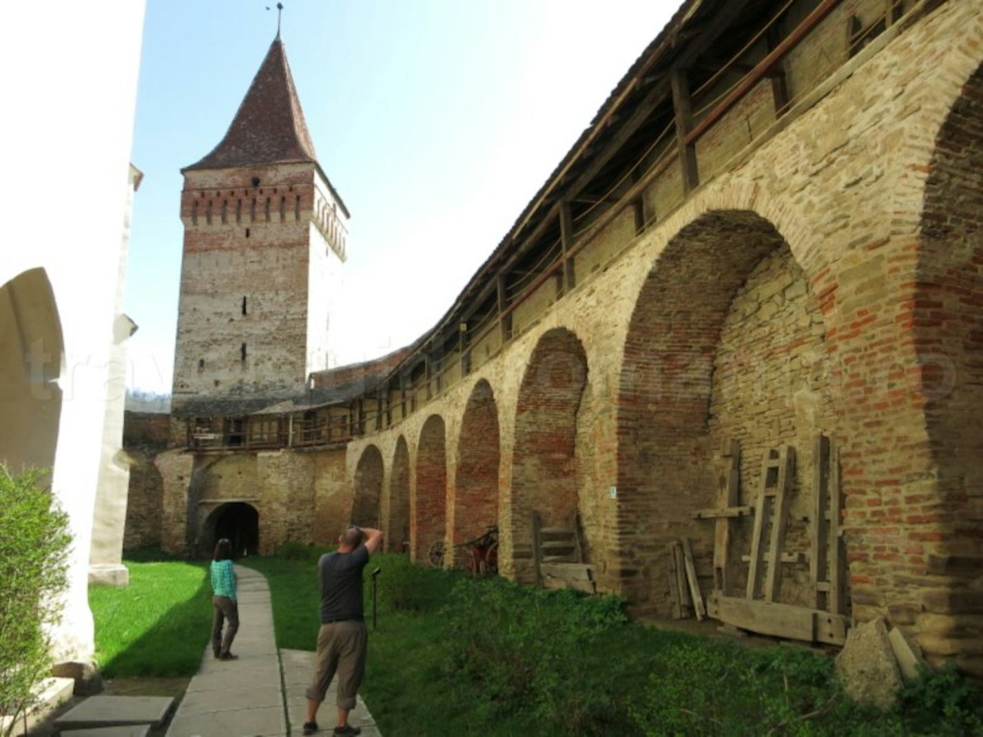 Biserica fortificată din Moșna