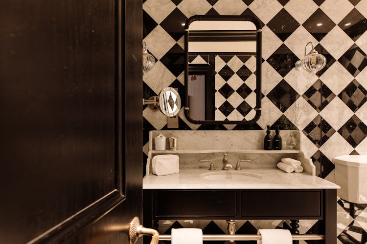 cabochon-tiles-marble-bathroom-bespoke