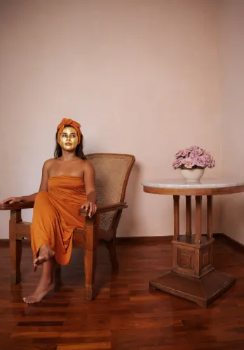 24k gold facial at Goldust Spa
