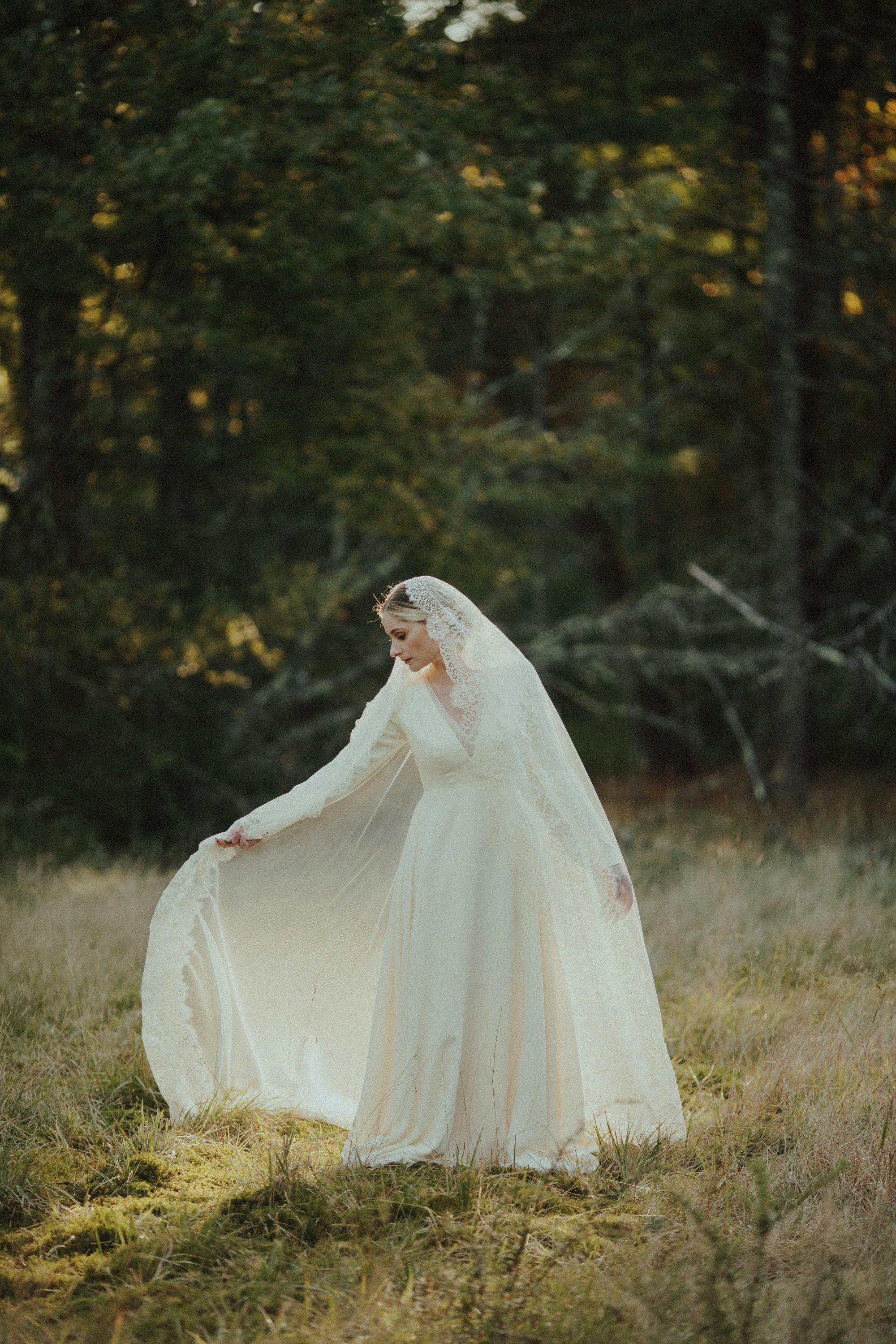 long veil for bride in upstate NY