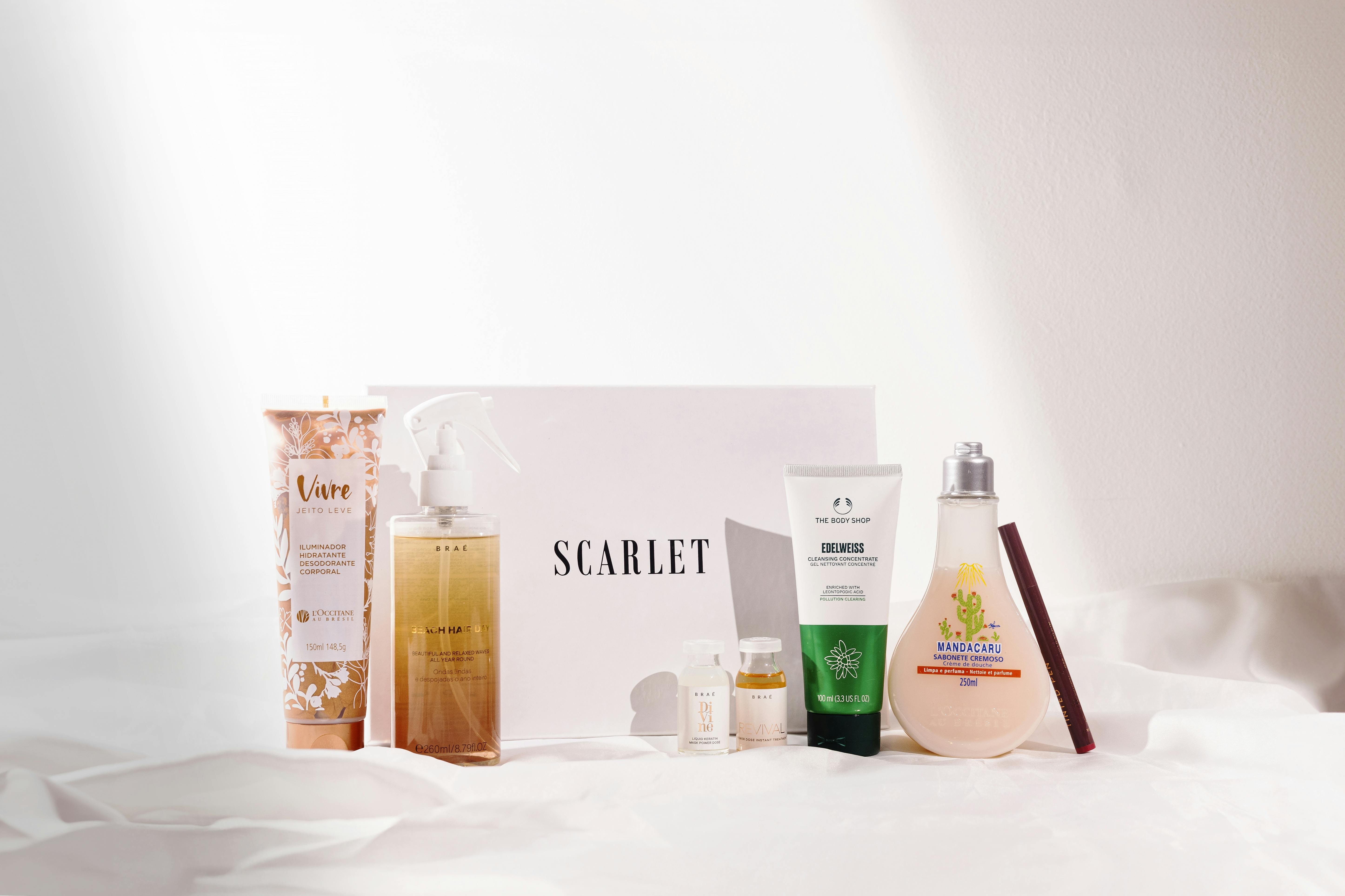 box scarlet