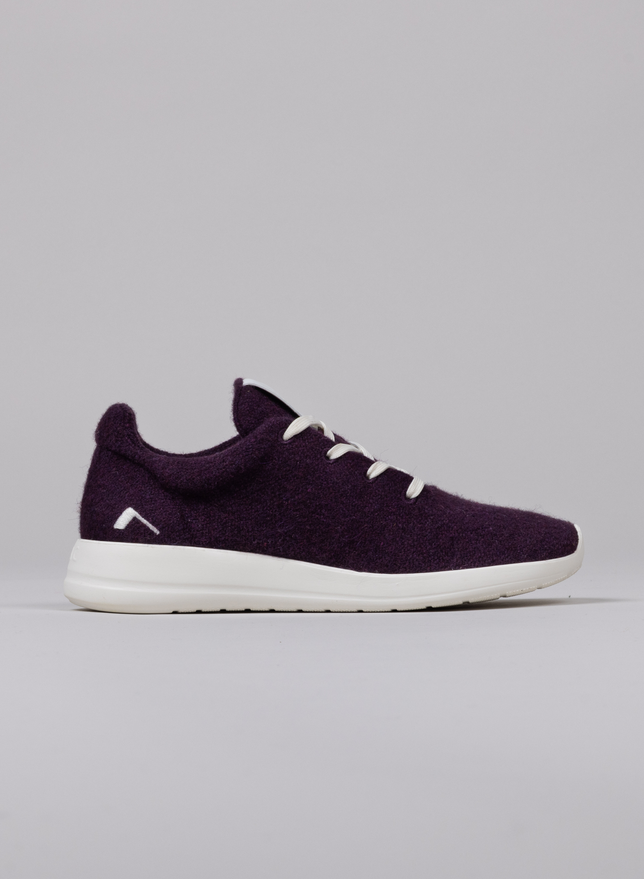 Vola women's sneaker Prune in recycled wool