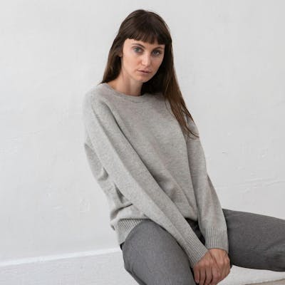 Pull femme en laine merinos recyclé - gris clair - vue 1