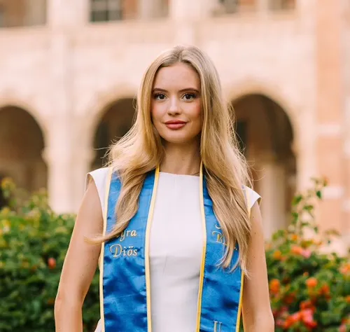 Portrait of student: Tyra	Hanna Dios
