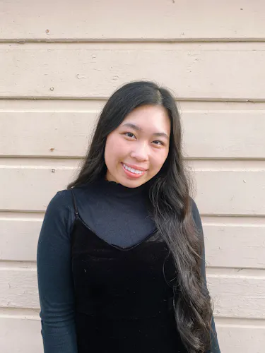 Portrait of student: Leah Arnie Dayacap De Guia