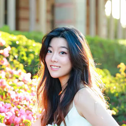 Portrait of student: Yilin Zhu