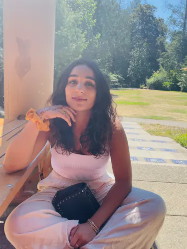 Portrait of student: Hena Muttreja