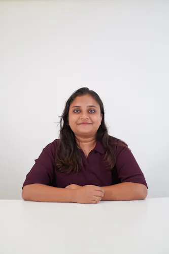 Portrait of student: Anisha Khan