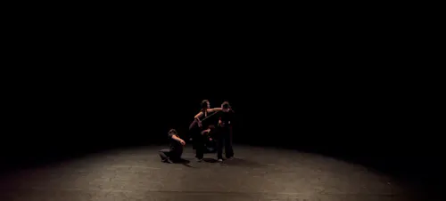 骨 (gù) | Concert Performance