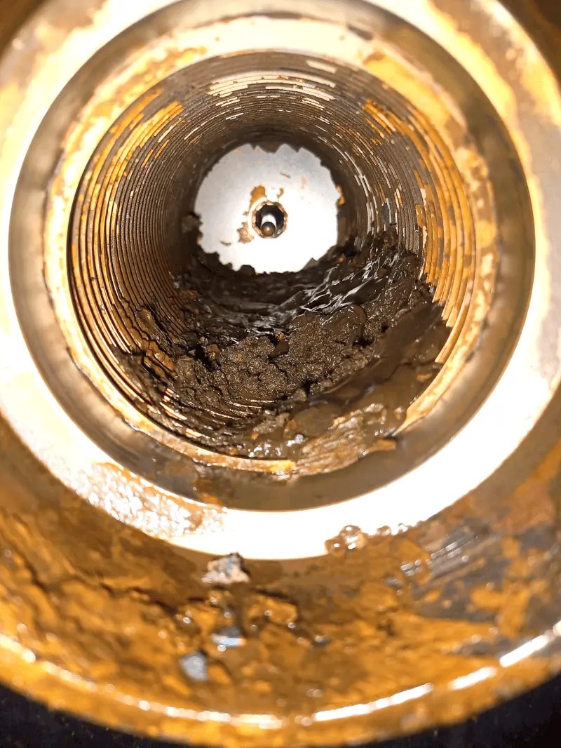 dzesēšanas un karsēšanas sistēmu skalošana