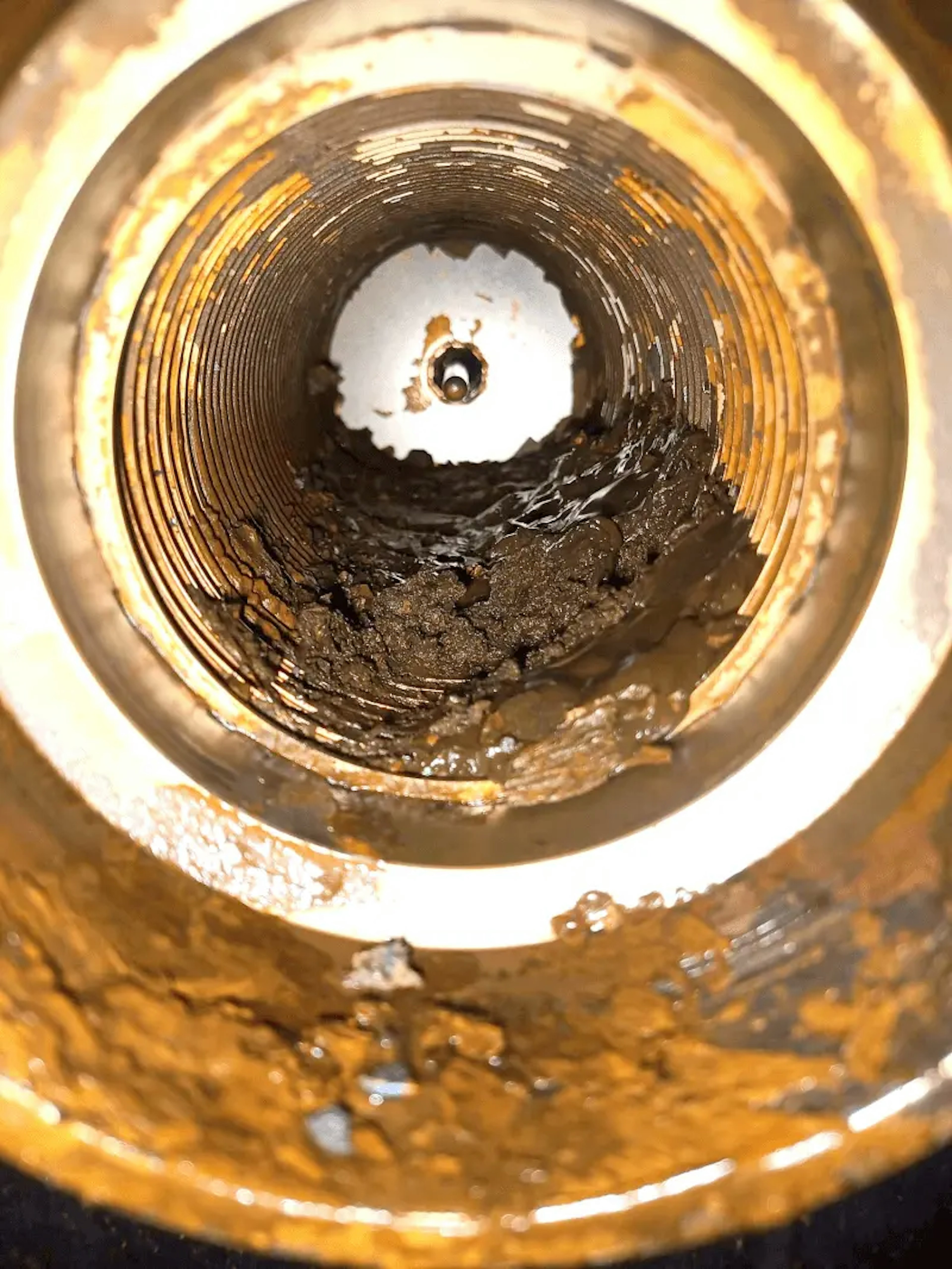 dzesēšanas un karsēšanas sistēmu skalošana