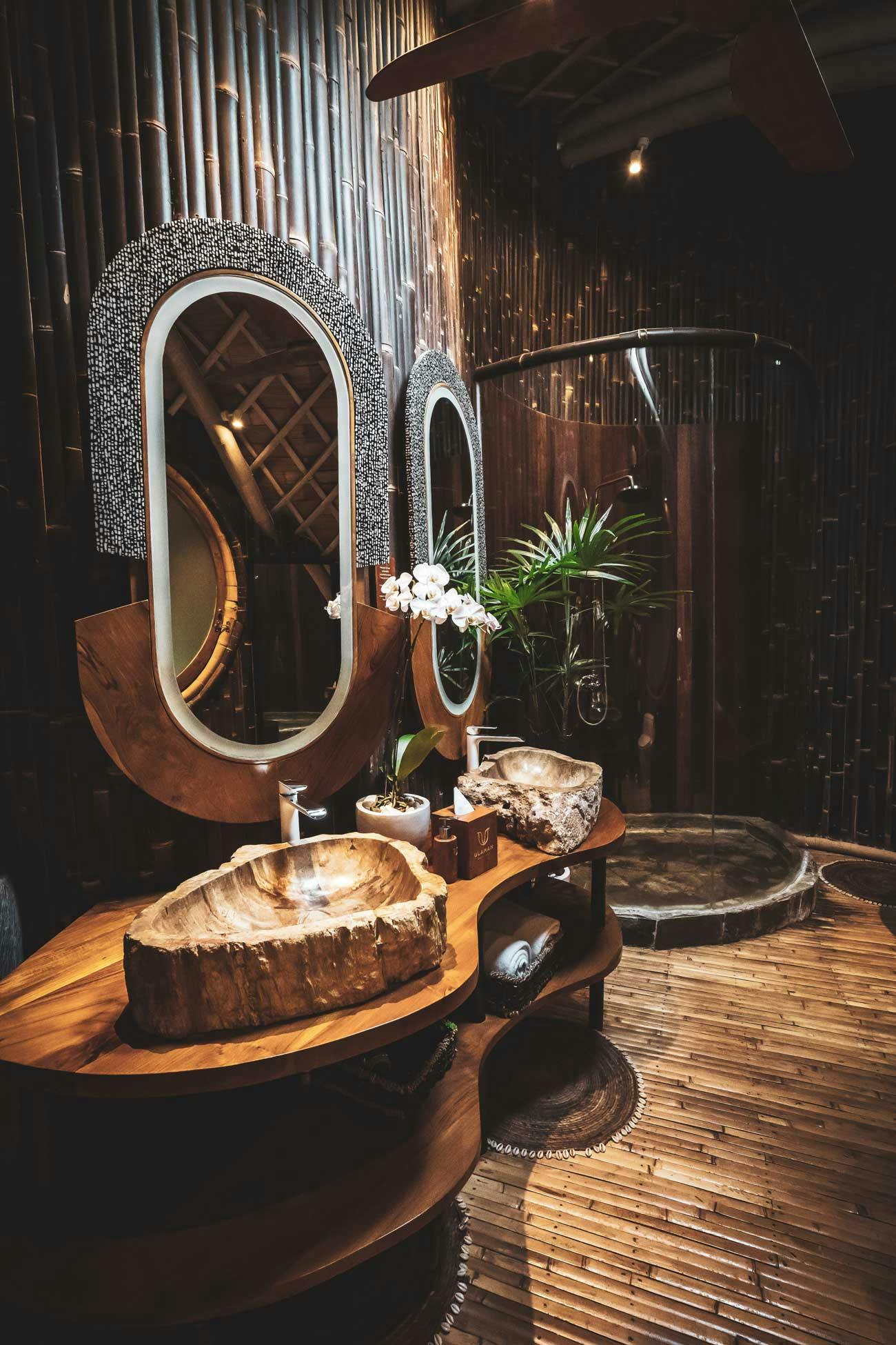 bathroom of cocoon