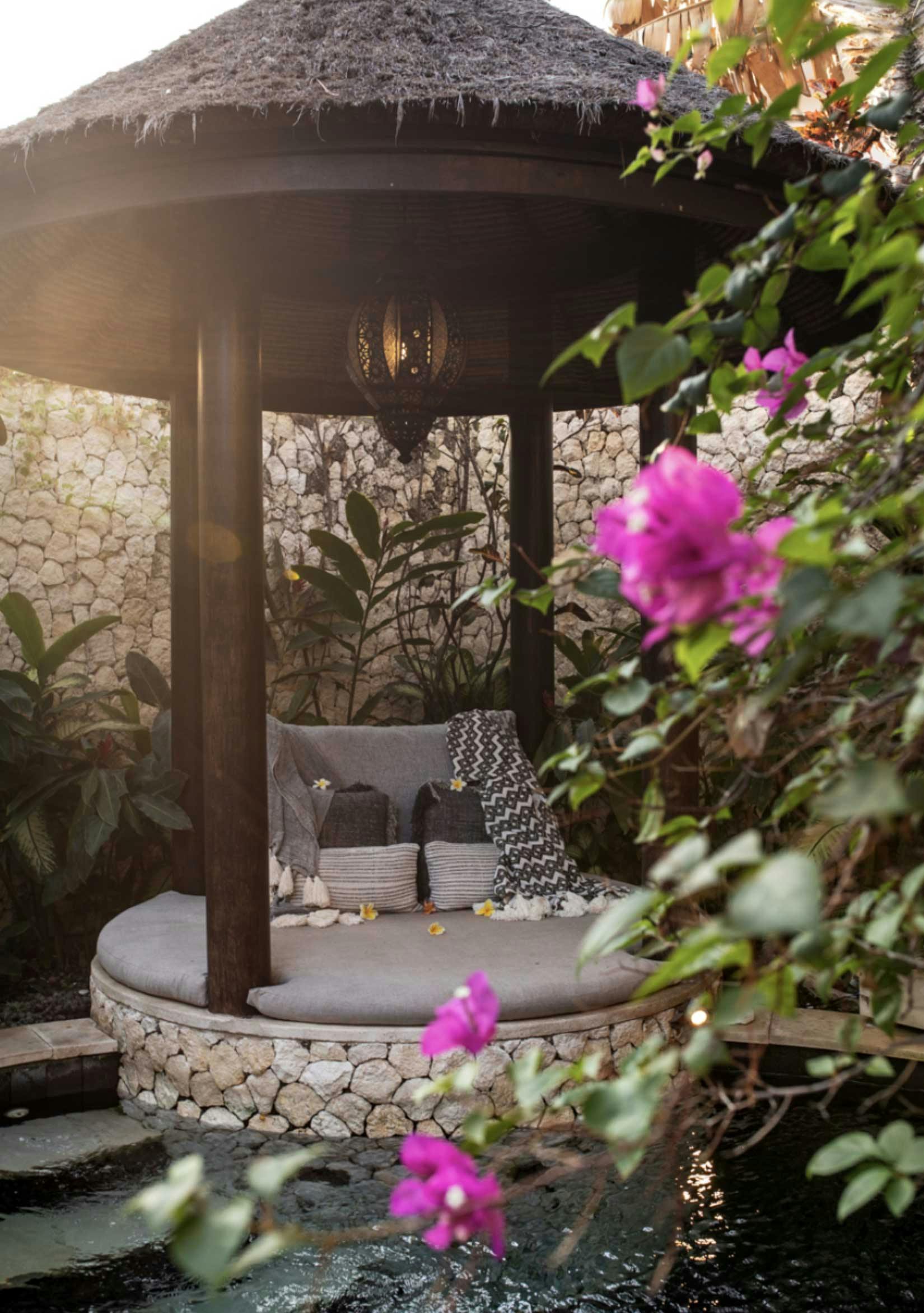 gazebo-by-the-pool