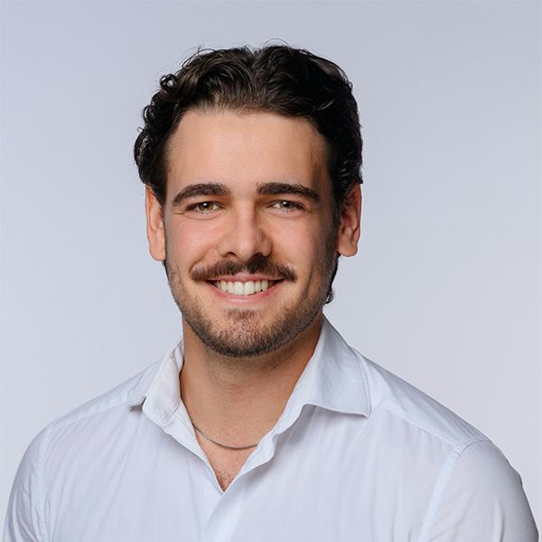 Headshot of Leon Marx