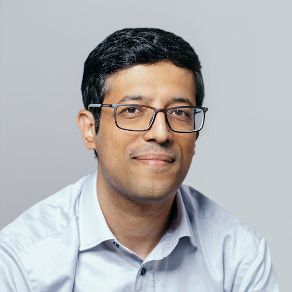 Headshot of Mohammad Razavi, Senior Software Engineer at Ultramarin.