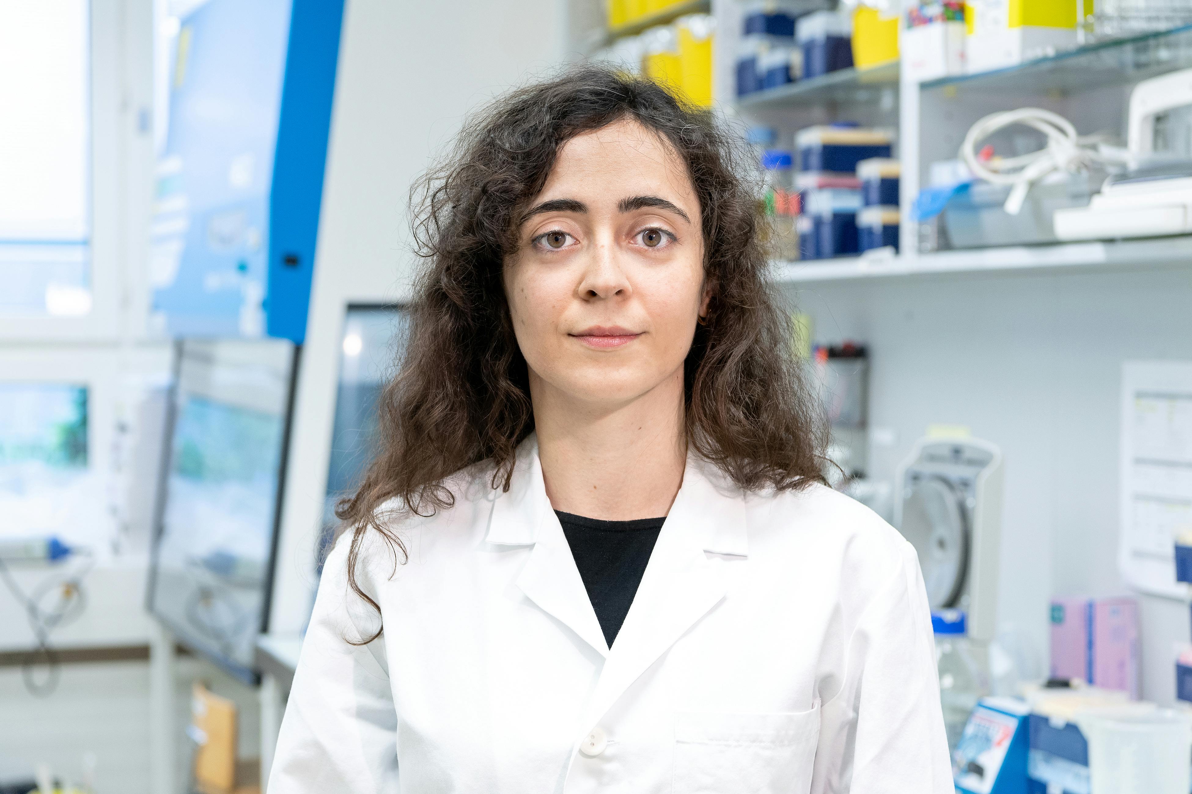 Dr. Alaz Özcan Özge ist Postdoc an der Klinik für Immunologie des Universitätsspitals Zürich und der Universität Zürich.