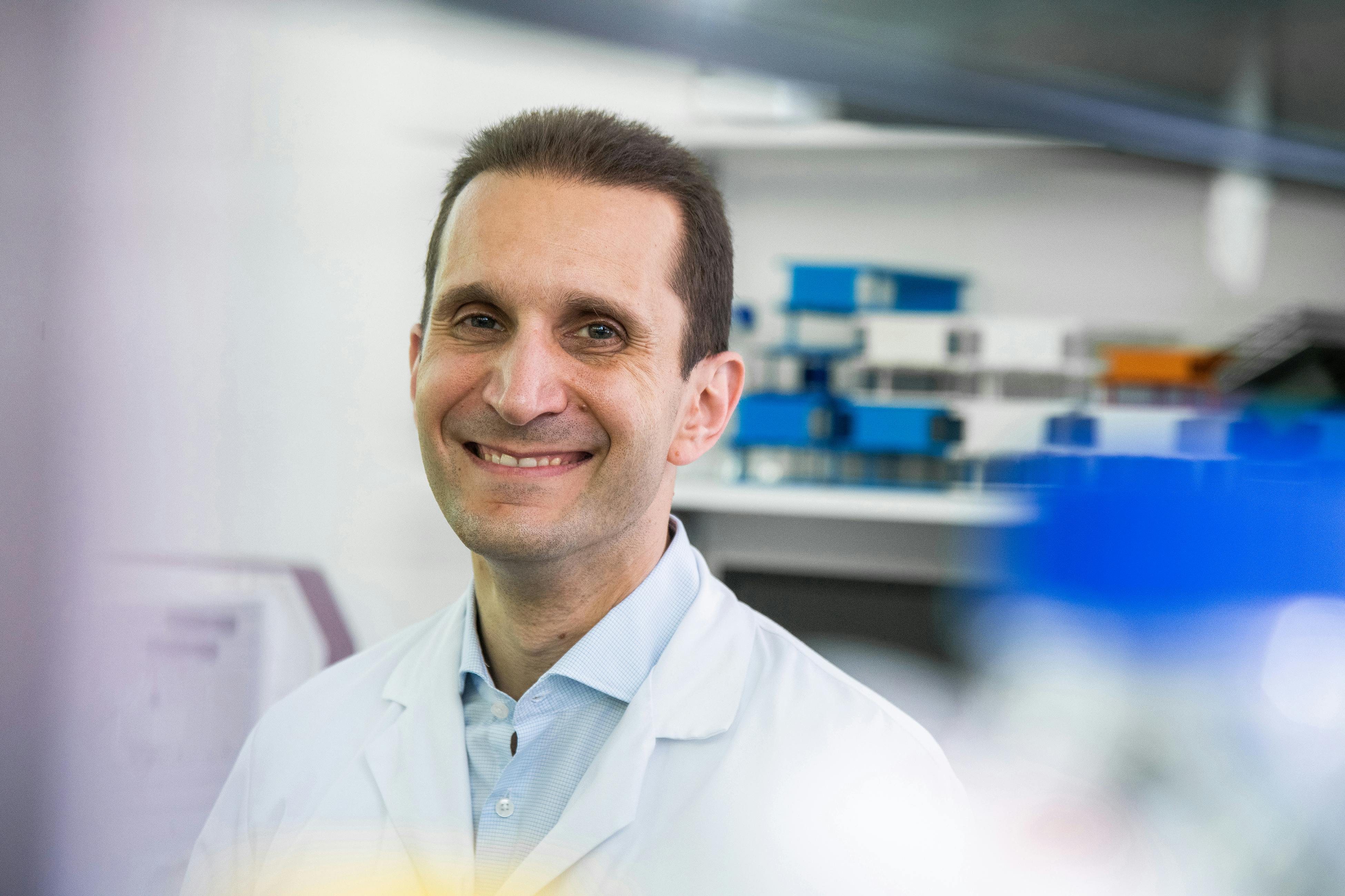 Prof. Dr. med. Onur Boyman ist Direktor der Klinik für Immunologie des Universitätsspitals Zürich und Professor der Medizinischen Fakultät der Universität Zürich.