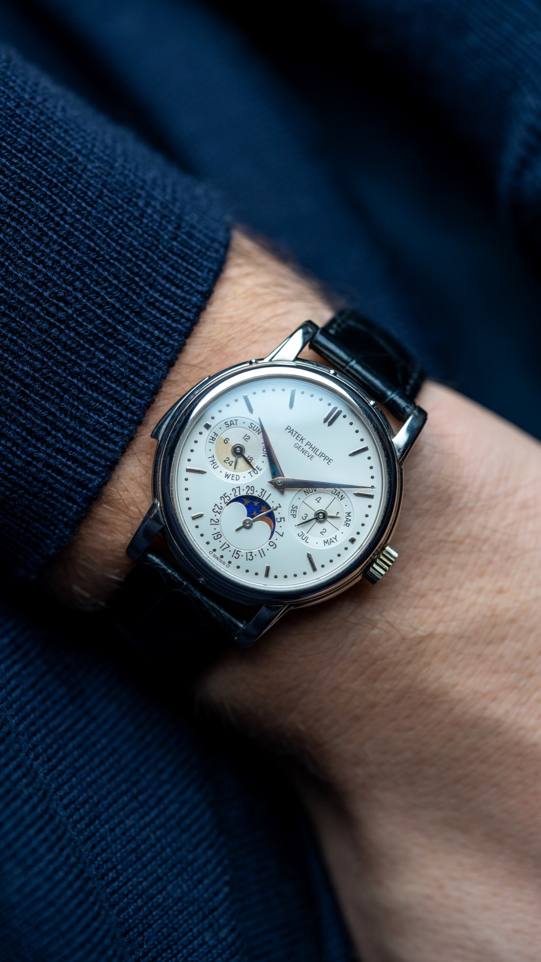 Is The Patek Philippe 3974 The Ultimate Neo-Vintage Minute Repeater?