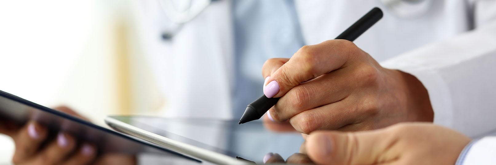 Tout savoir sur les clauses du contrat de franchise Les clauses essentielles du contrat de franchise