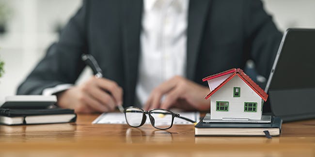 Quelles sont les conditions suspensives lors d'une vente immobilière ? 