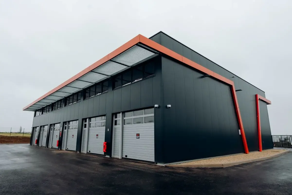 8 critères pour le choix de votre local d'activité Les critères pour choisir un local d'activité adapté à vos besoins