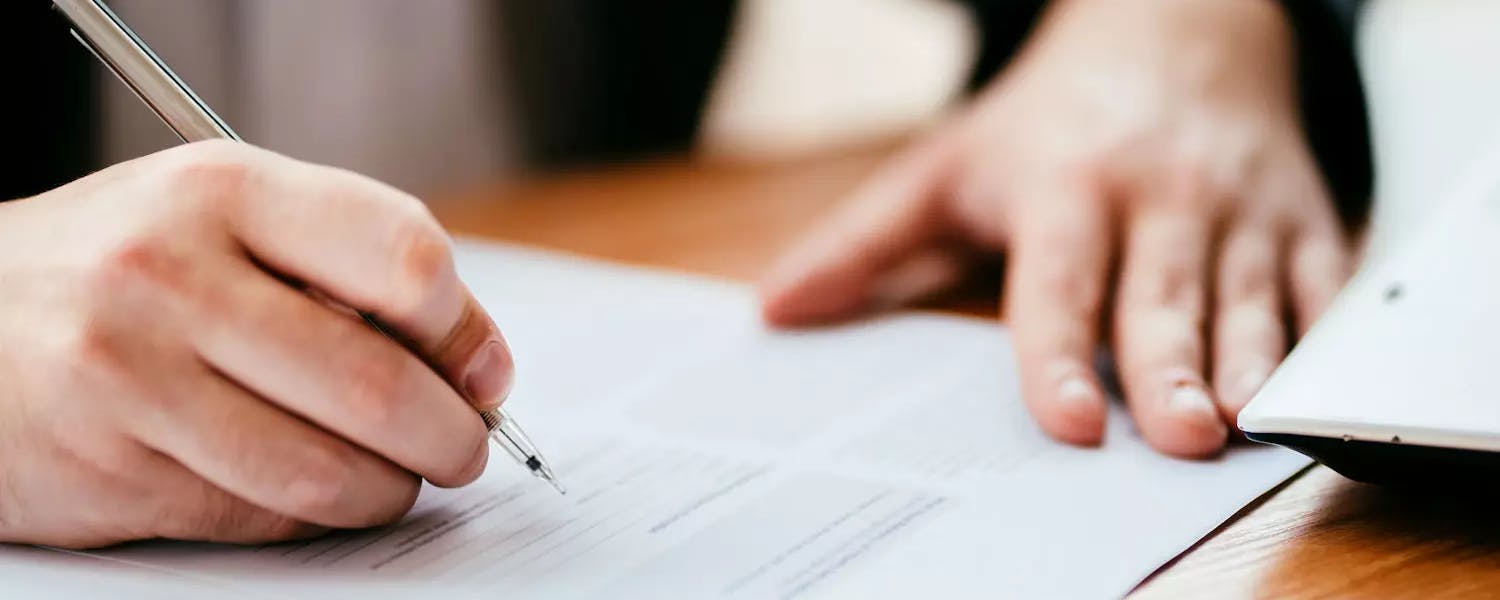 Qu'est ce que les avants-contrats en franchise Avants-contrats en franchise
