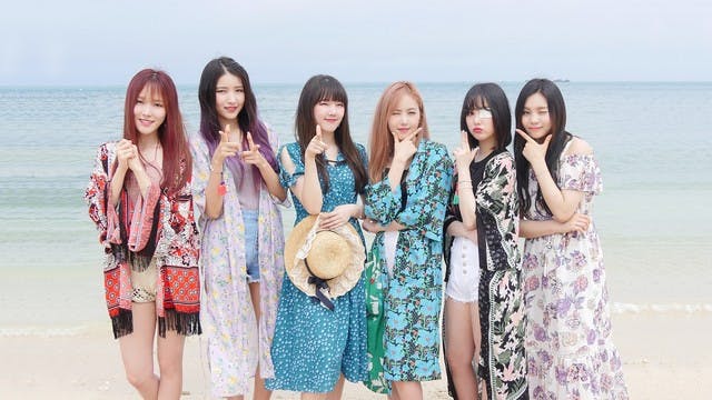 「GFRIEND」の沖縄旅行に密着！U-NEXTオリジナルのバラエティ番組が8月14日より配信開始。